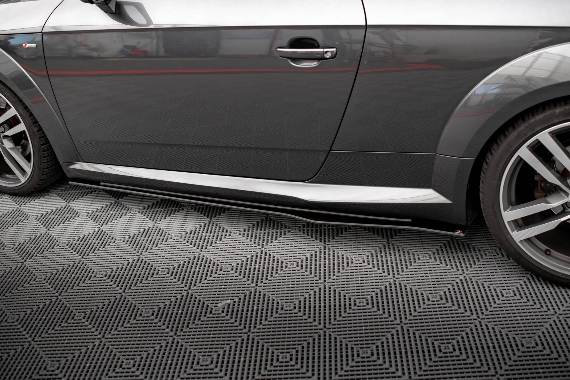 Street Pro Seitenschweller Ansatz für Audi TT S / S-Line 8S