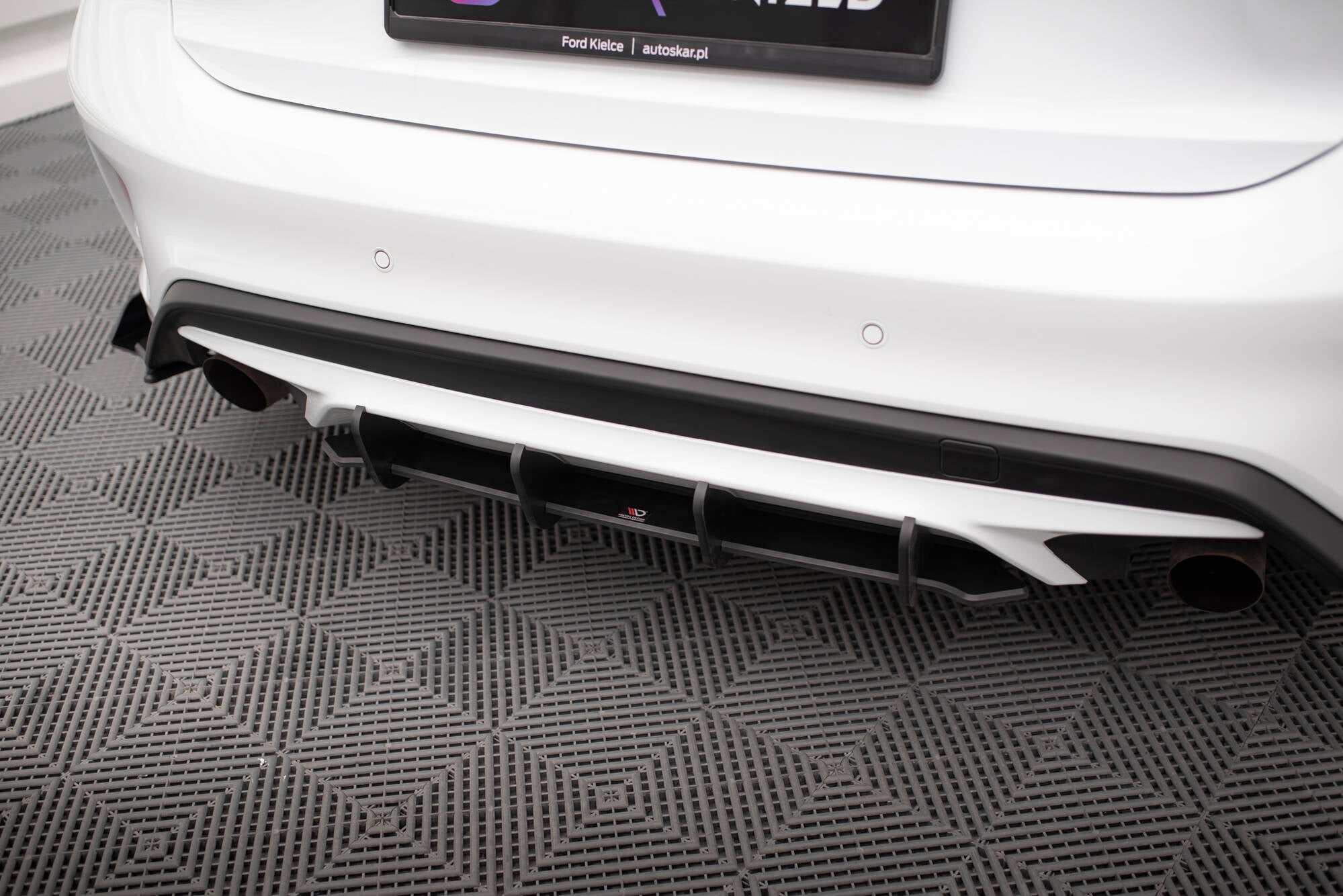 Robuste Racing Diffusor für Ford Focus ST Mk4