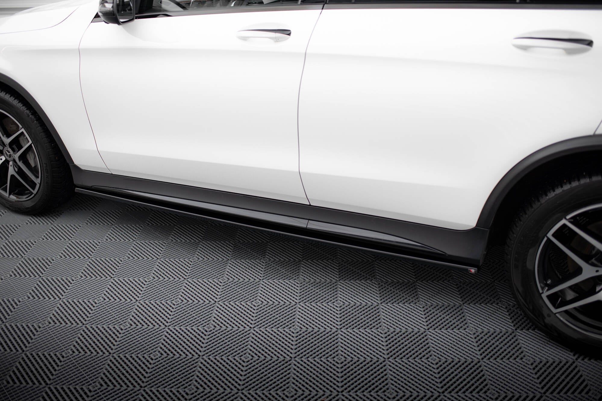 Seitenschweller V3 Ansatz für für Mercedes-Benz GLC Coupe AMG-Line C253