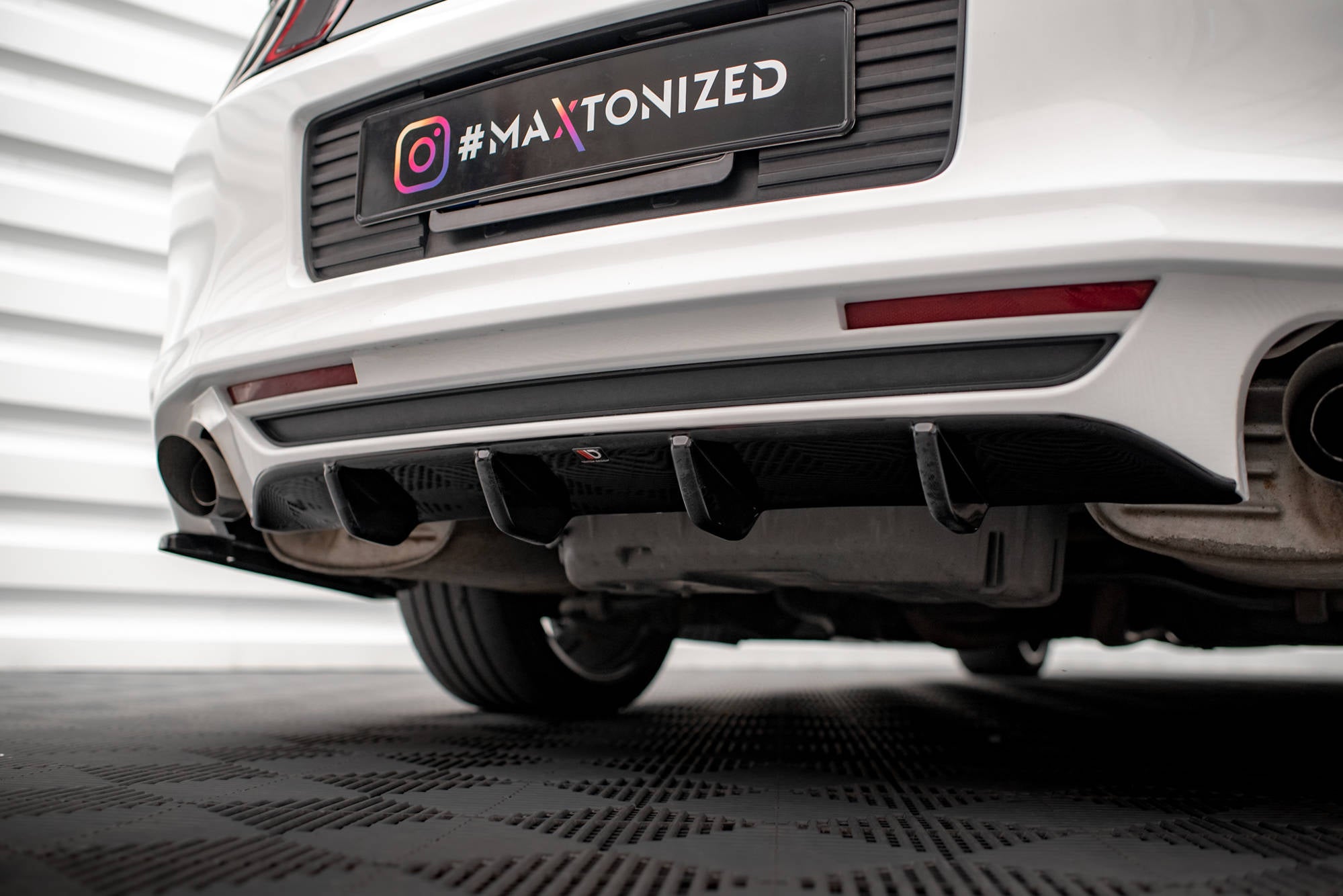 Diffusor Heck Ansatz für Ford Mustang Mk5 Facelift
