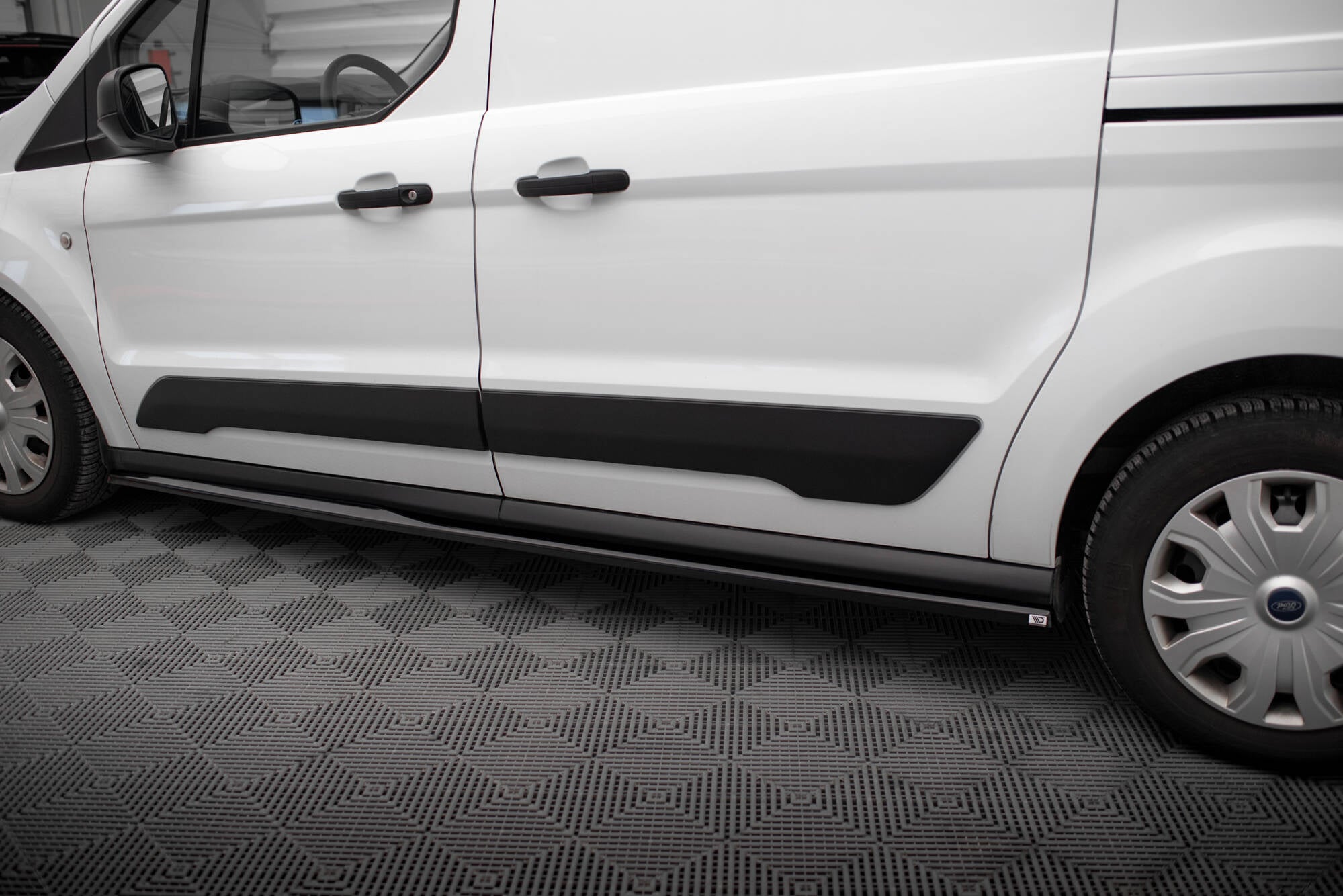 Seitenschweller Ansatz für Ford Transit Connect L2 Mk2 Facelift