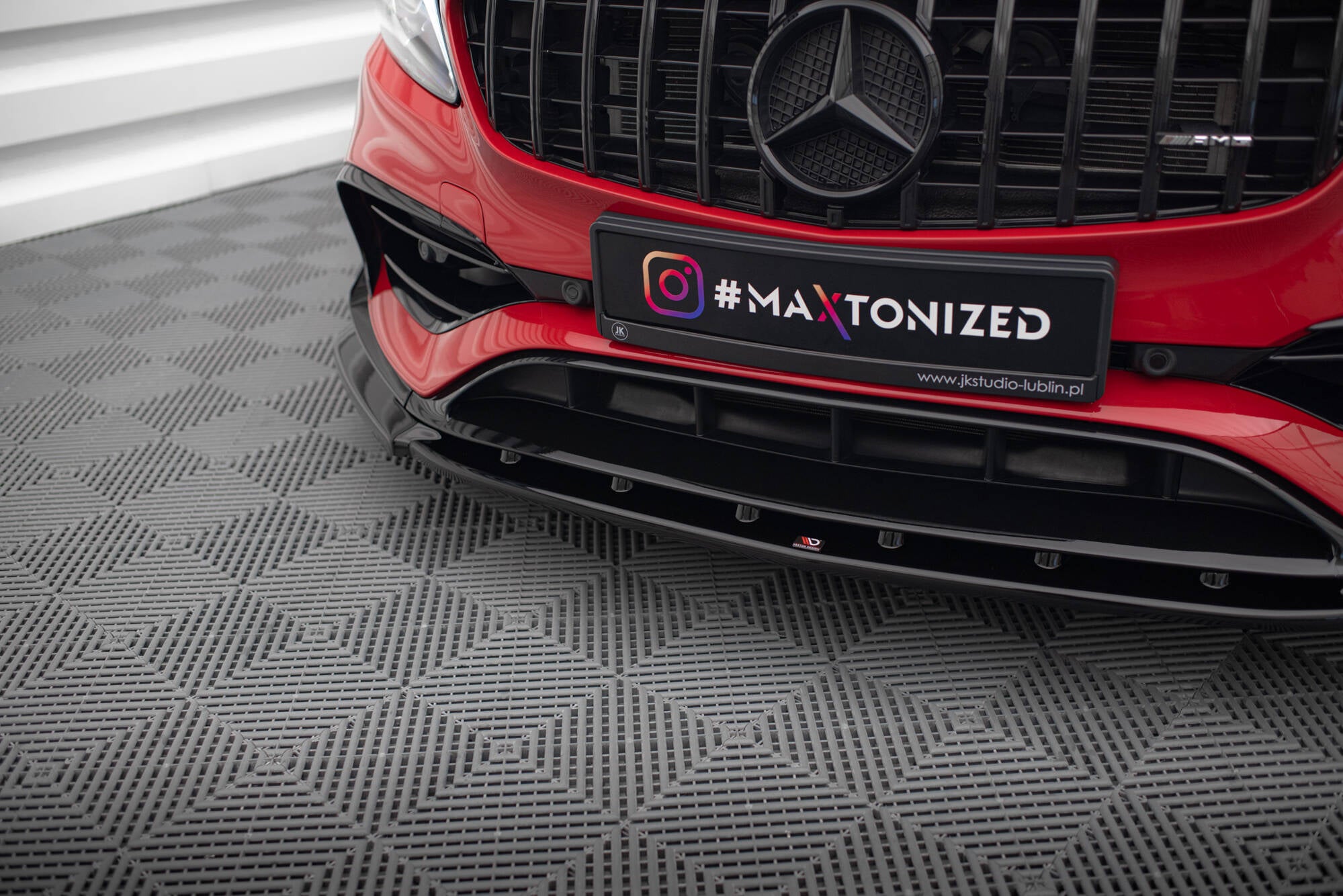 Frontlippe V1 für Mercedes-Benz A45 Aero W176 Facelift