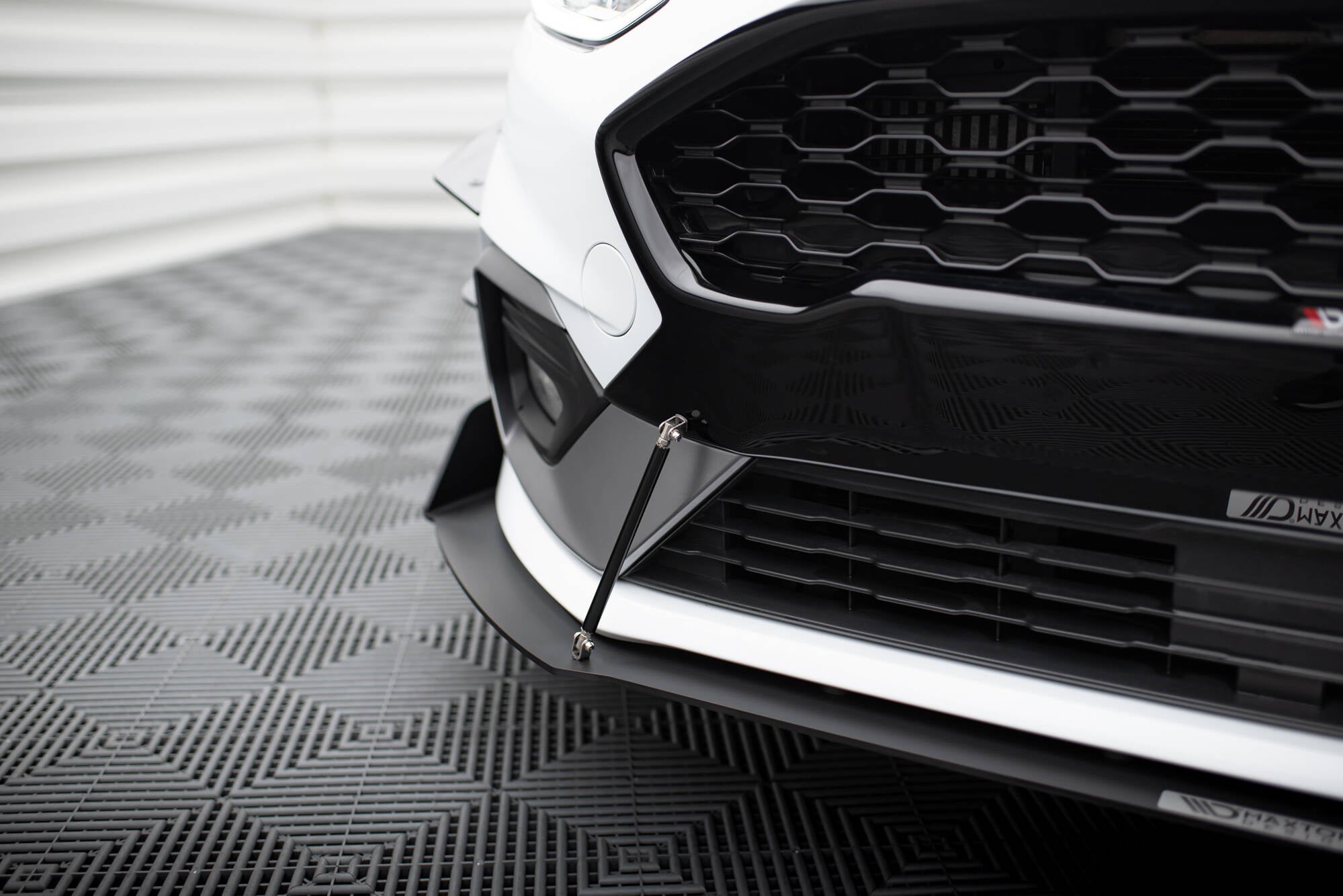 Front Sport Diffusor V1 für Ford Fiesta Mk8 ST / ST-Line