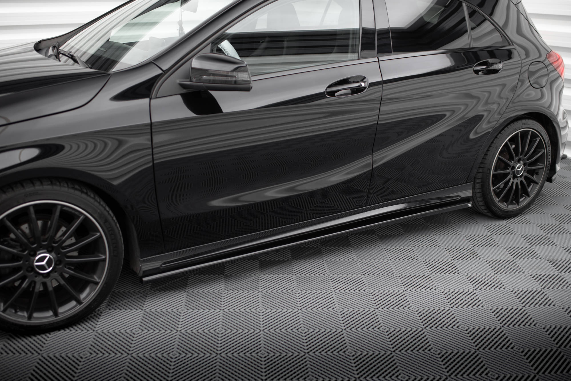 Seitenschweller Ansatz für Mercedes-Benz A AMG-Line W176 Facelif