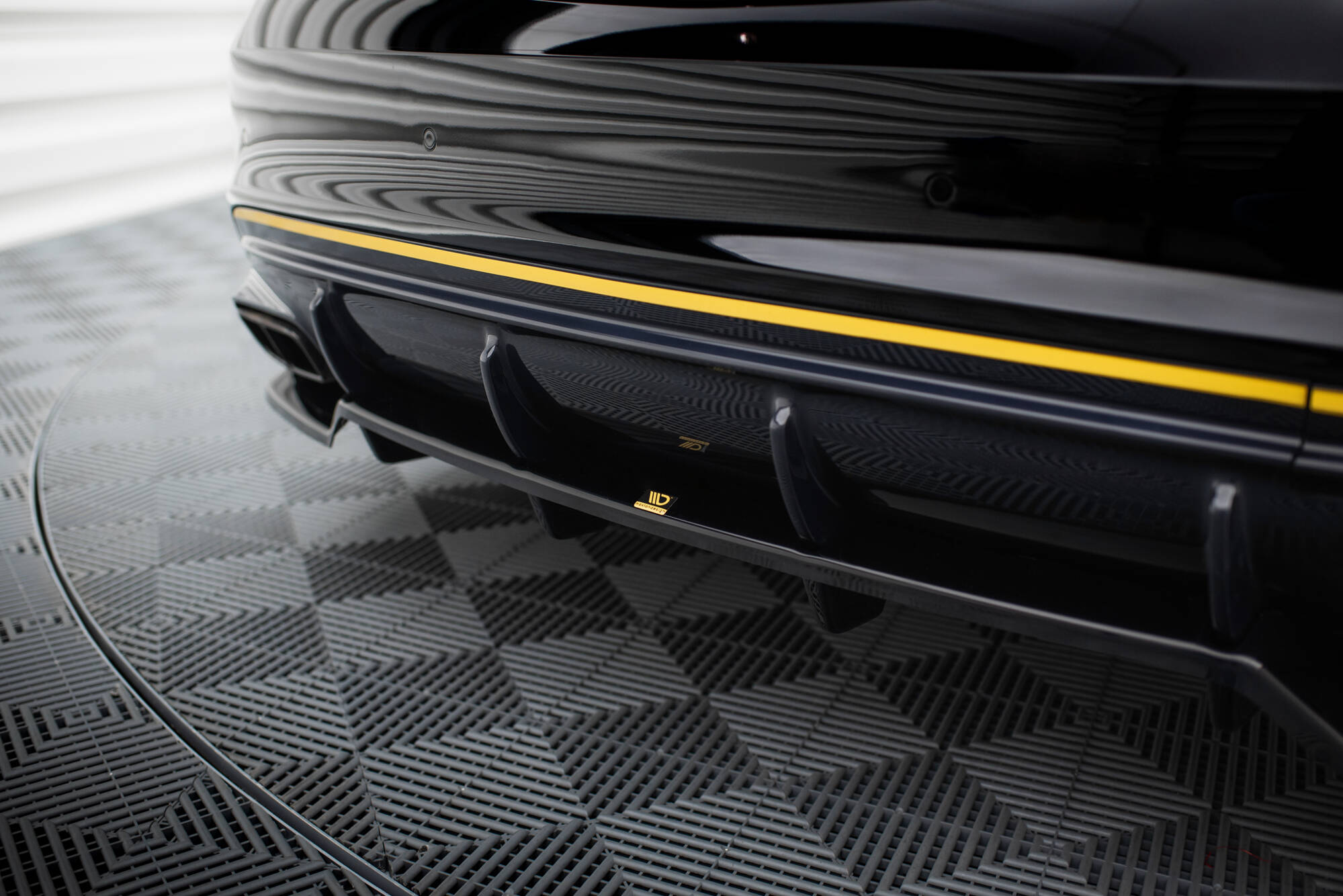 Mittlerer Cup Diffusor DTM Look Heck Ansatz für Mercedes-AMG CLA 45 C117 Facelift