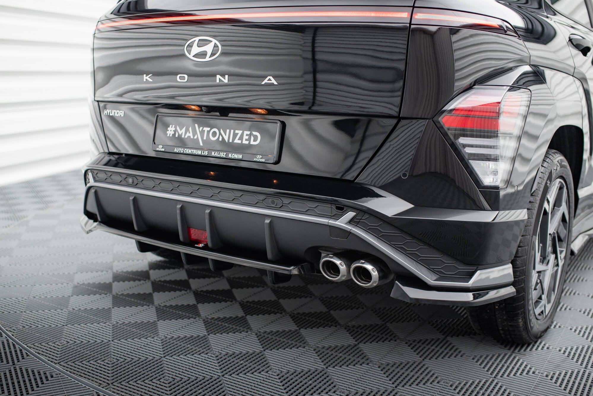 Mittlerer Cup Diffusor DTM Look Heck Ansatz für Hyundai Kona N-Line Mk2