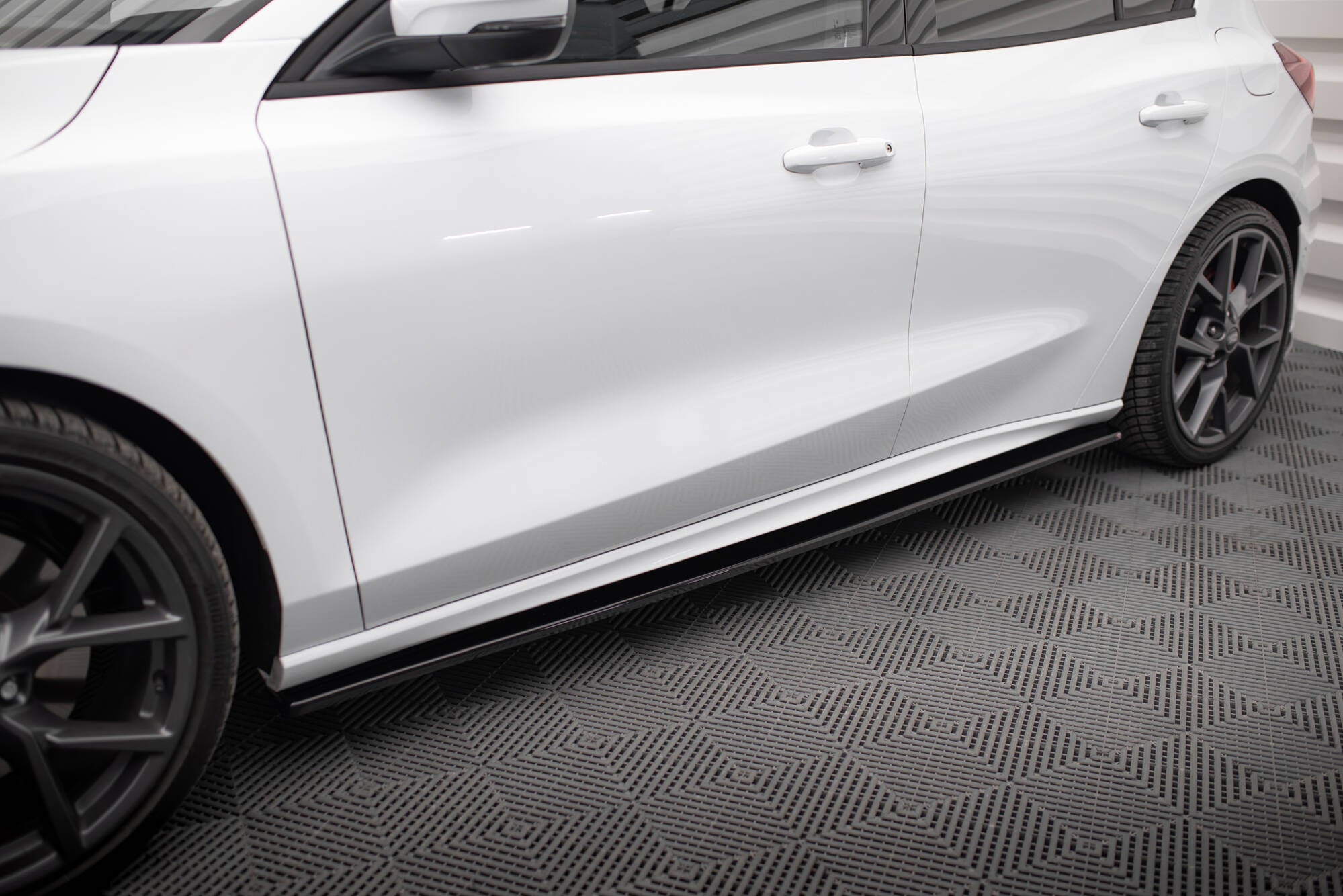Seitenschweller V1 Ansatz für für Ford Focus ST / ST-Line Mk4 Facelift