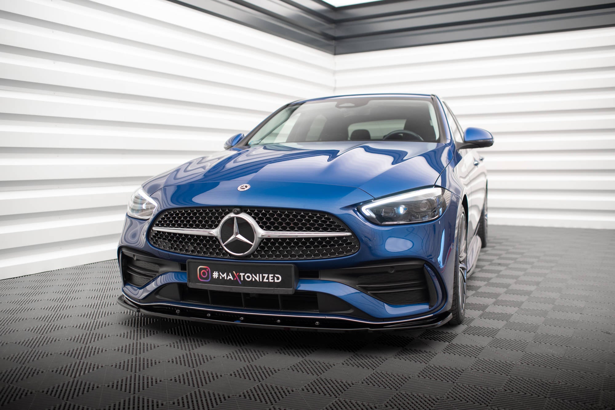 Frontlippe V2 für Mercedes-Benz C AMG-Line / 43 AMG W206