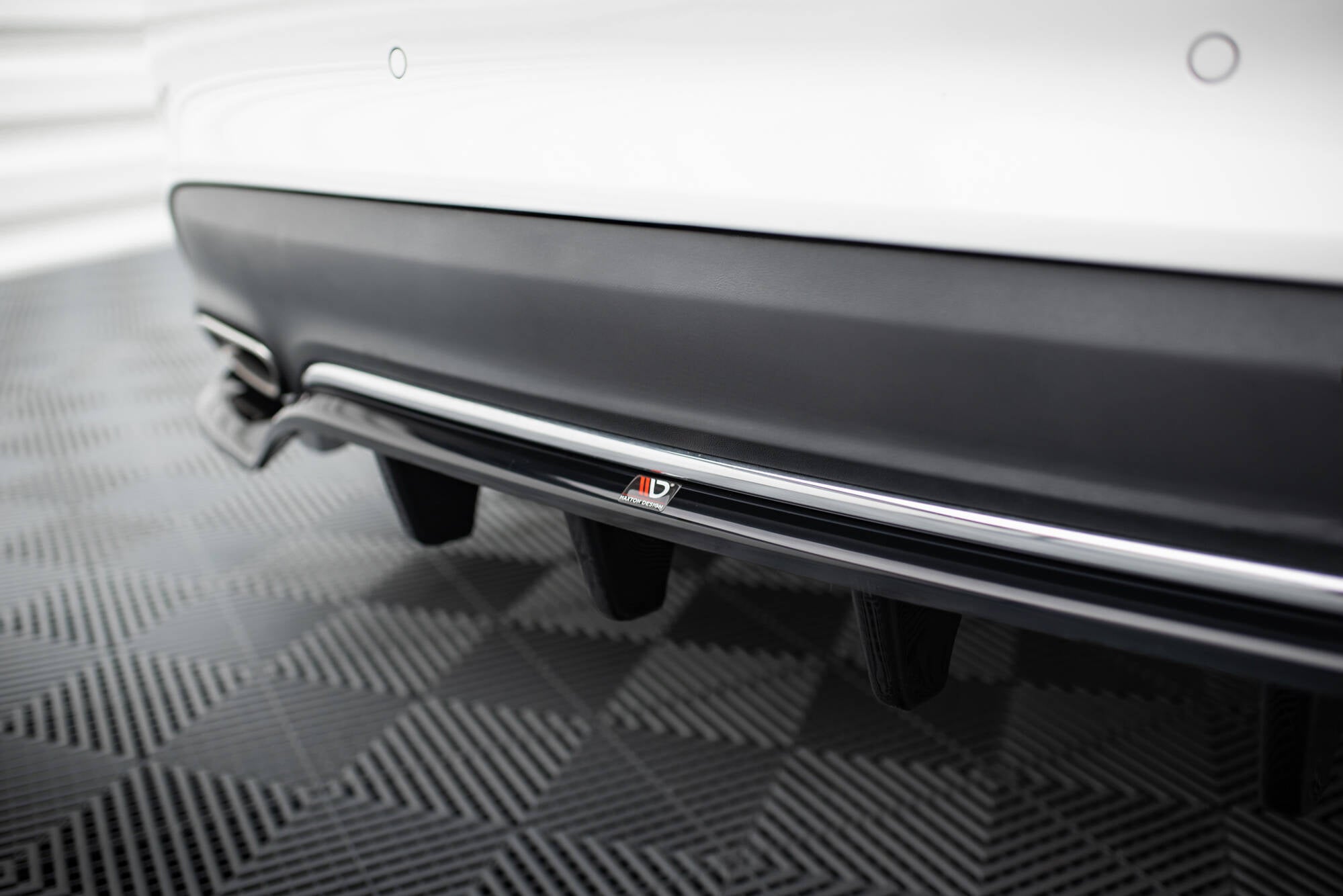 Mittlerer Cup Diffusor DTM Look Heck Ansatz für Mercedes-Benz CLA C117 Facelift