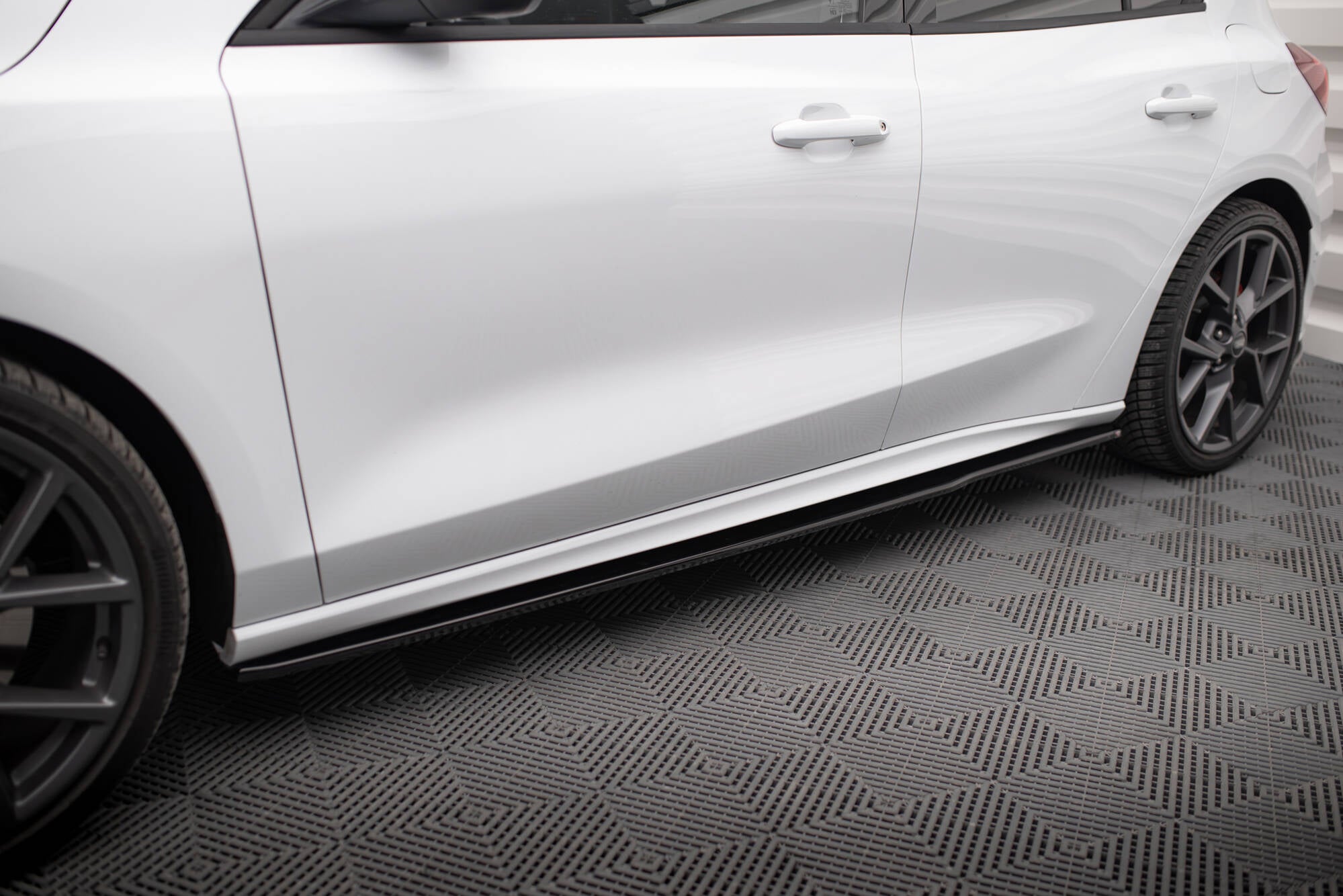 Seitenschweller V3 Ansatz für für Ford Focus ST / ST-Line Mk4 Facelift