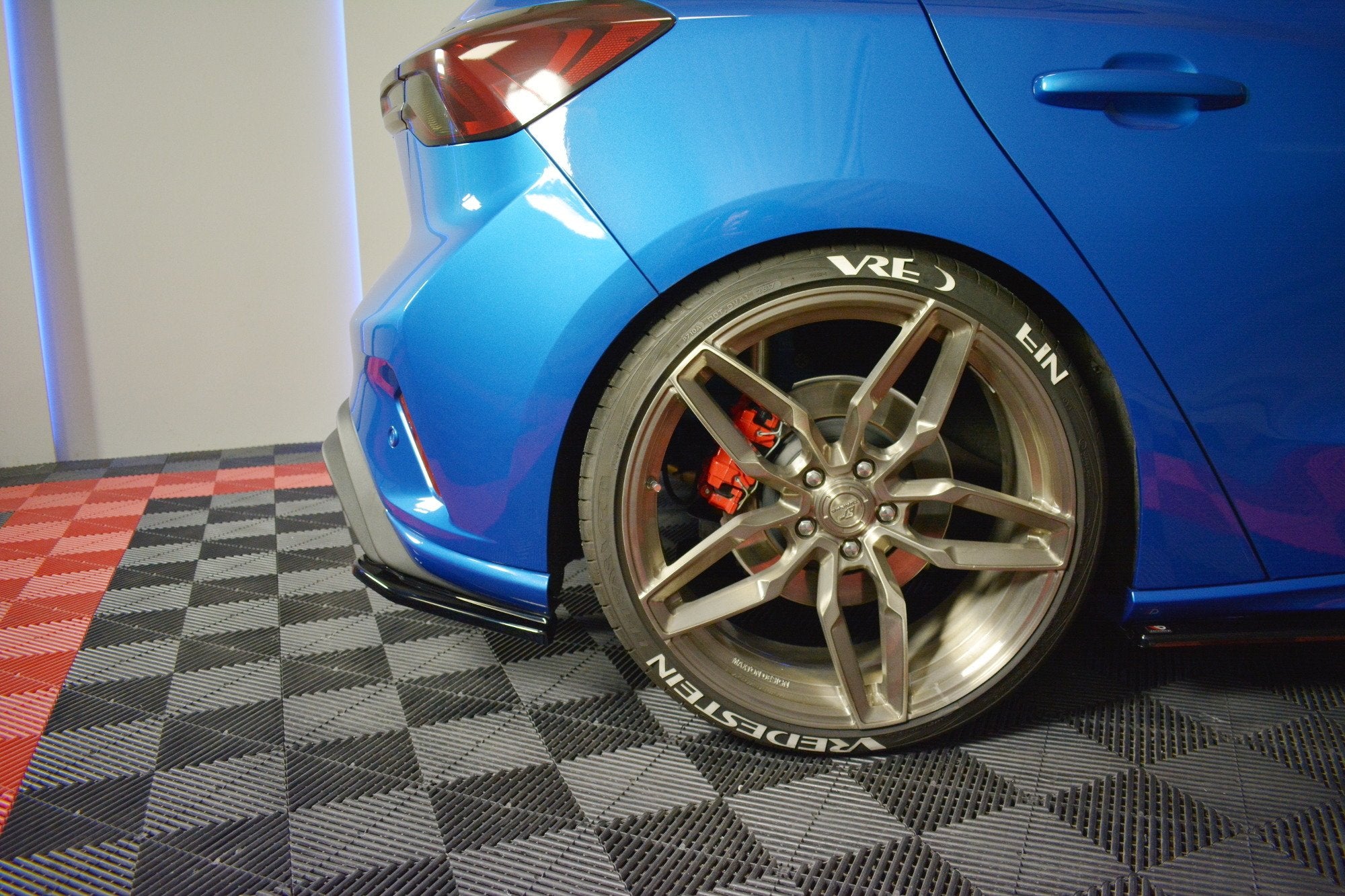 Heck Ansatz Flaps Diffusor V2 für (Für Diffusor ) Ford Focus Hatchabck ST-Line