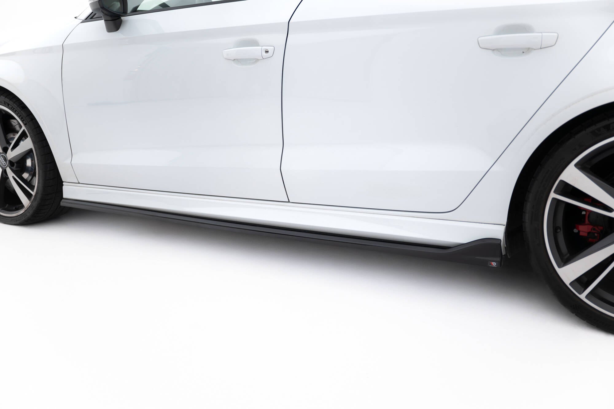 Seitenschweller V3 Ansatz für für Audi RS3 Limousine 8V Facelift