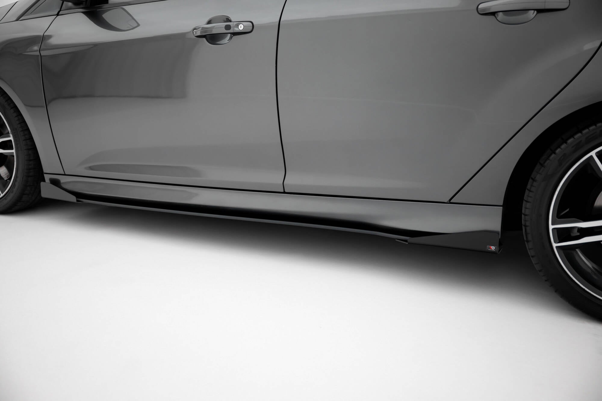 Street Pro Seitenschweller Ansatz + Flaps für Ford Focus ST Mk3 Facelift