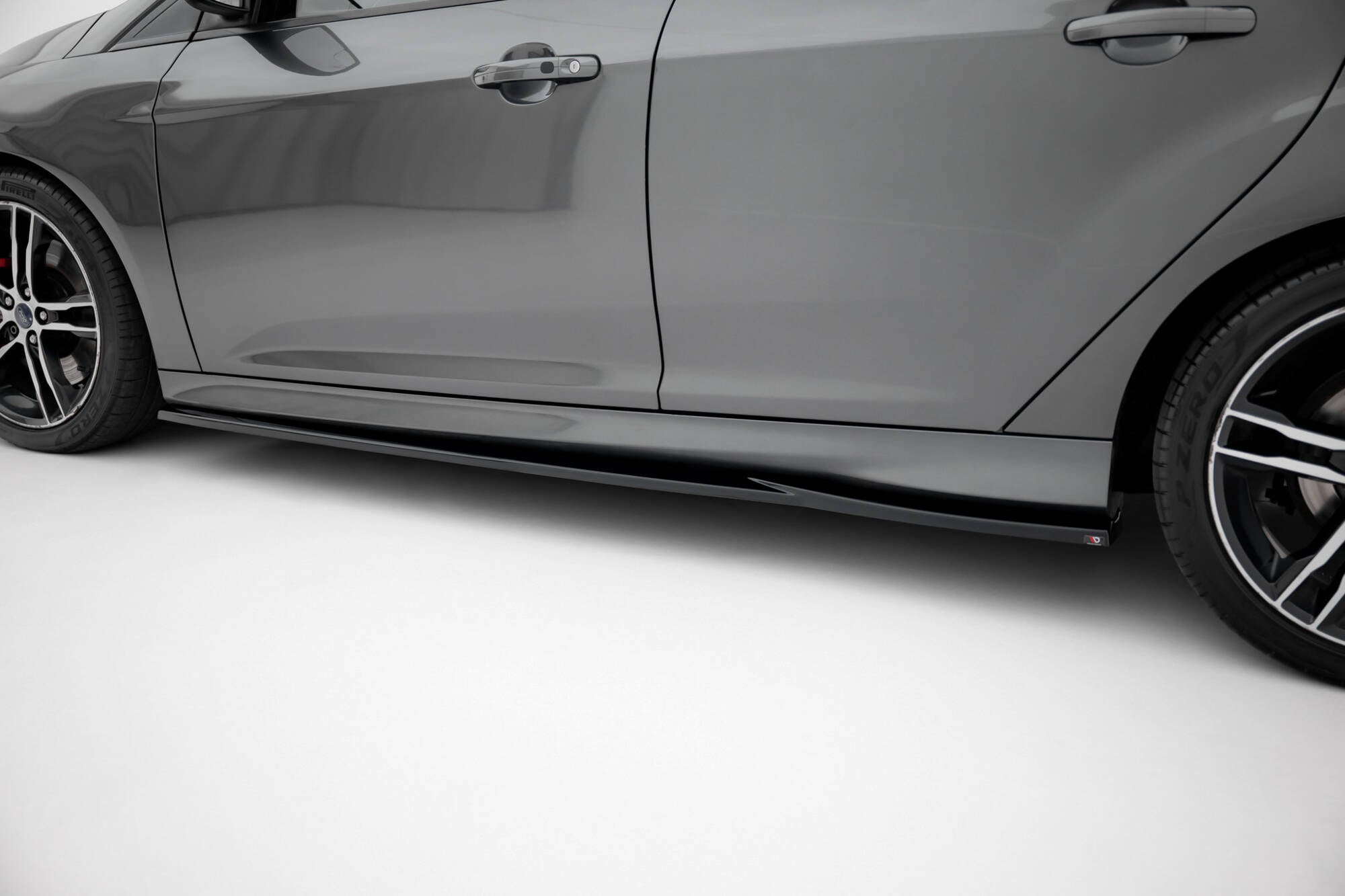 Seitenschweller V3 Ansatz für für Ford Focus ST Mk3