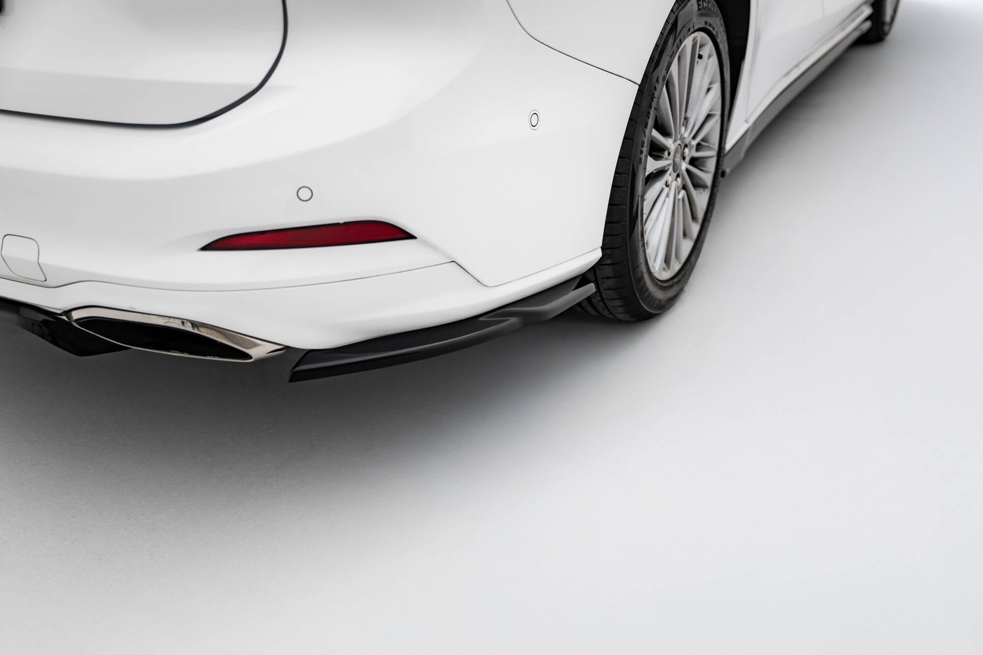 Heck Ansatz Flaps Diffusor für Ford Focus Vignale Kombi Mk4