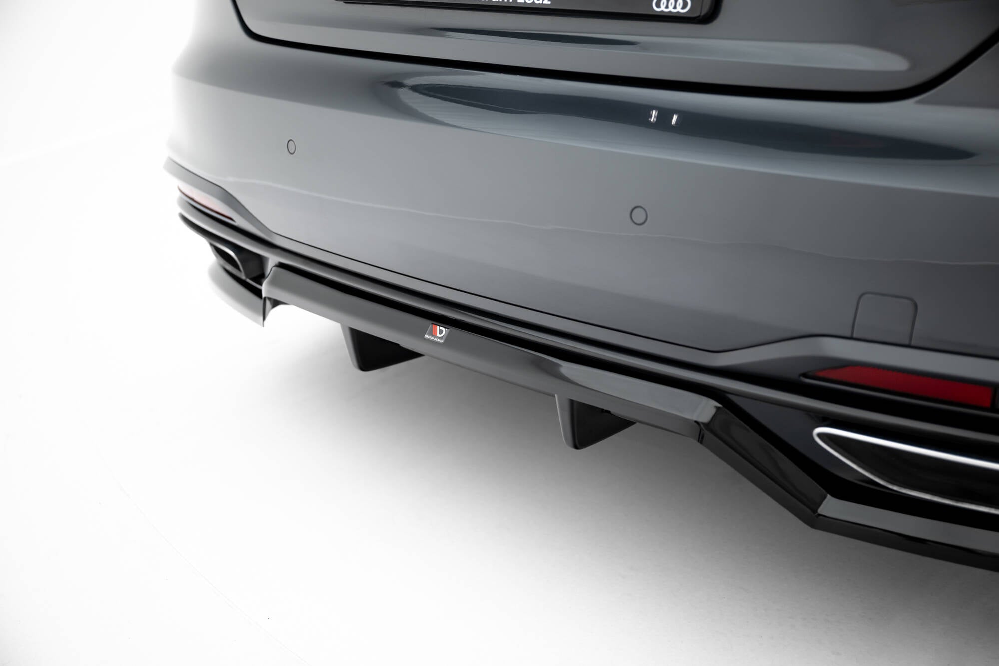 Mittlerer Cup Diffusor DTM Look Heck Ansatz für Audi A5 F5 Facelift