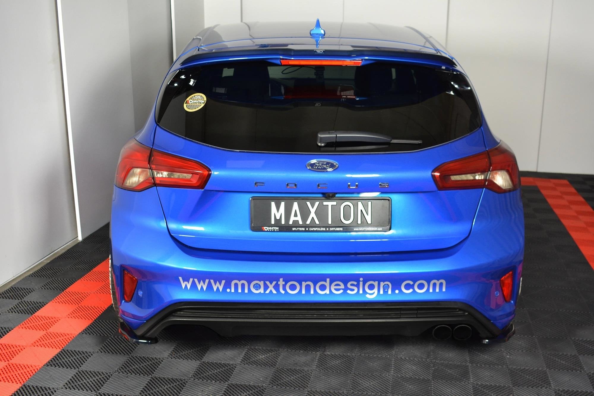 Heck Ansatz Flaps Diffusor V1 für Ford Focus ST-Line Carbon Look