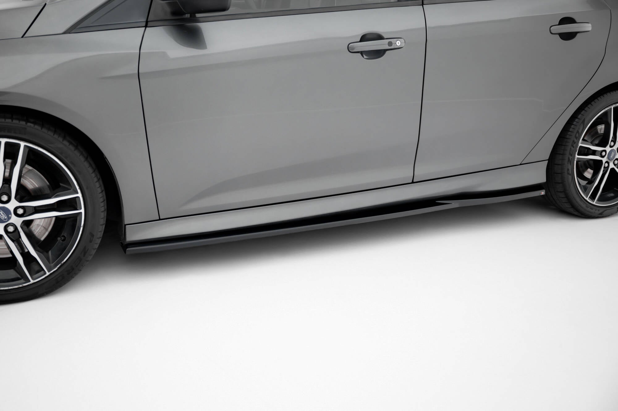 Seitenschweller V3 Ansatz für für Ford Focus ST Mk3