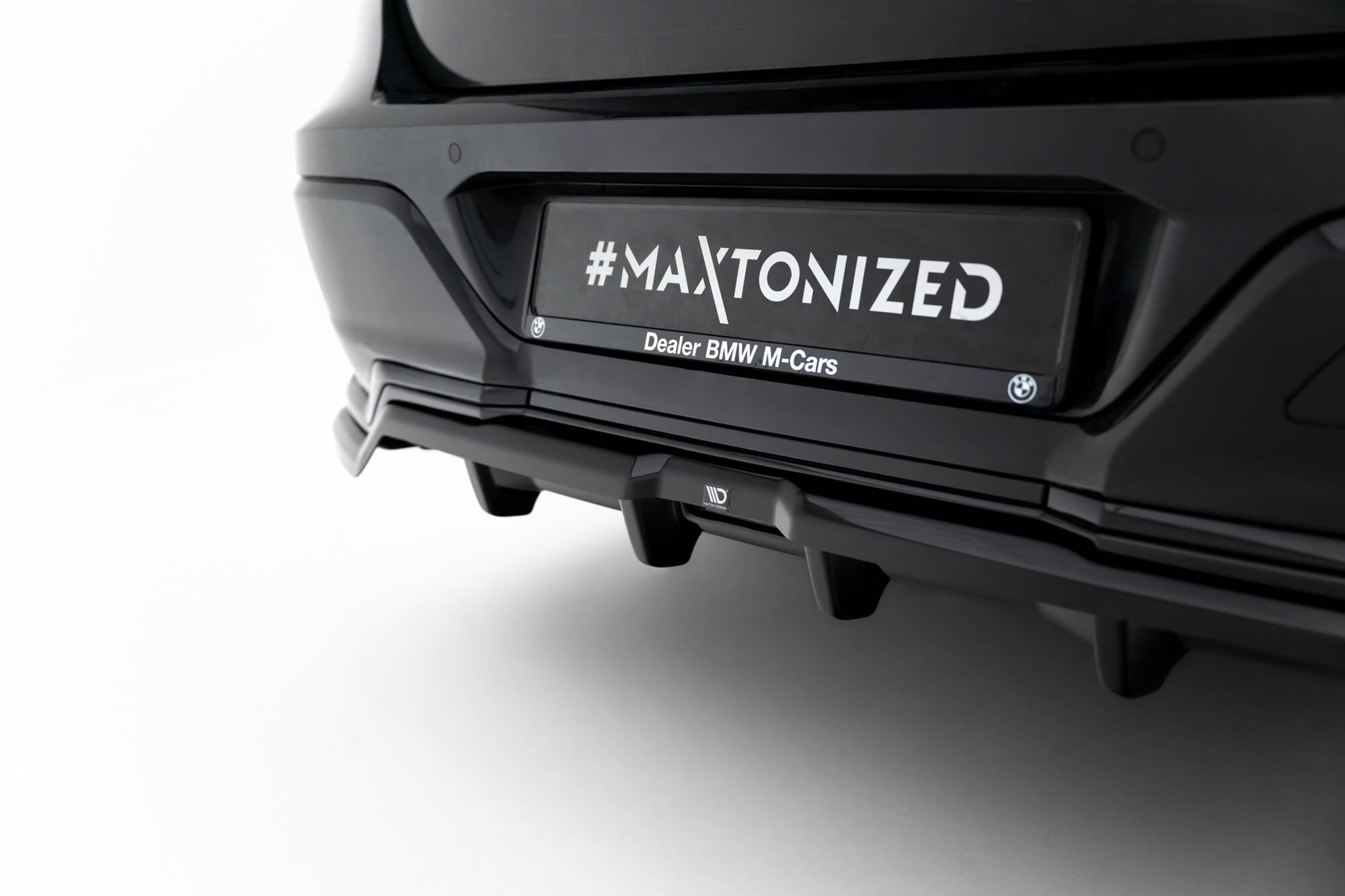 Mittlerer Cup Diffusor DTM Look Heck Ansatz für BMW 7 M-Paket G70