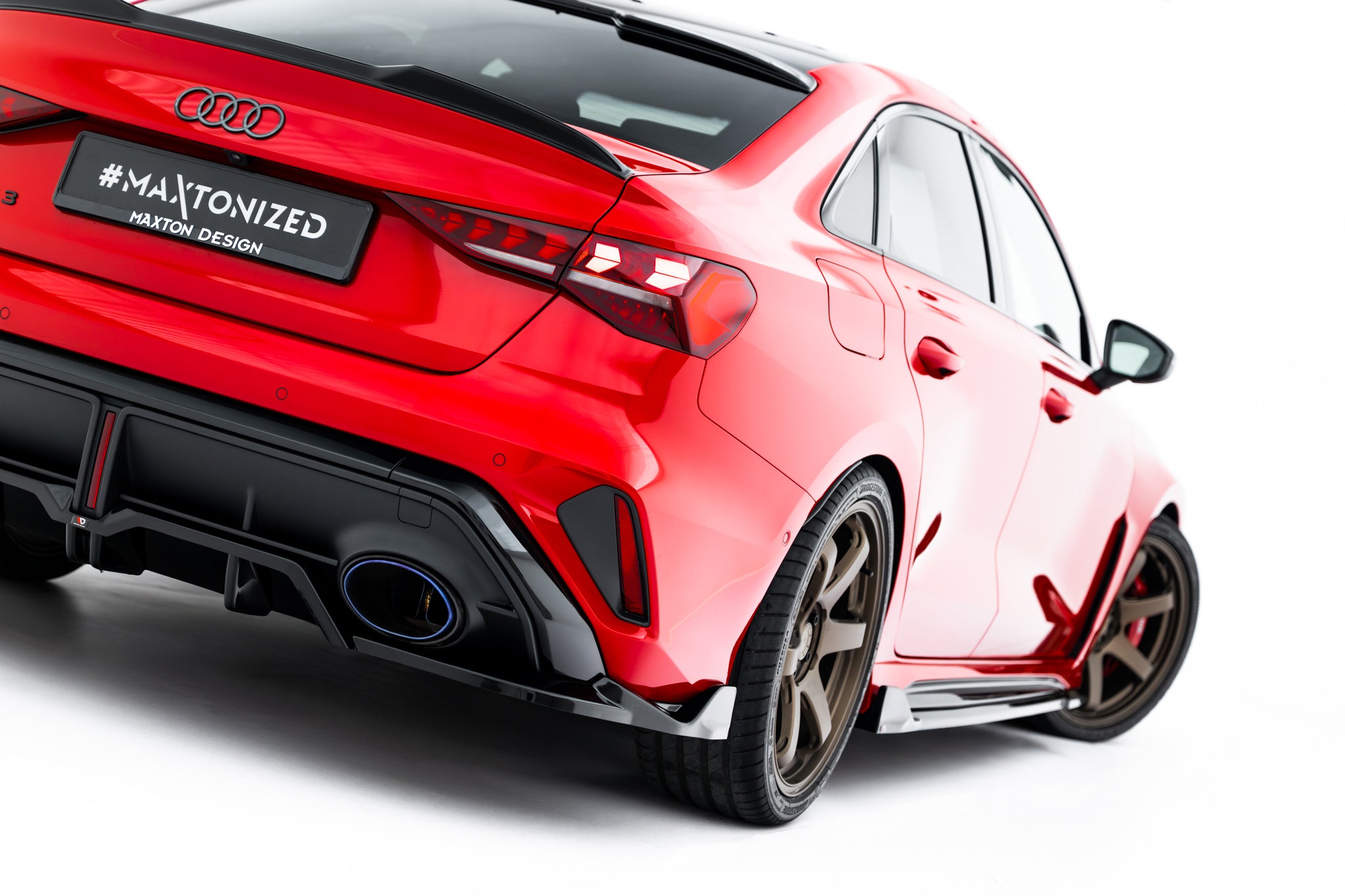 Mittlerer Cup Diffusor V2 DTM Look Heck Ansatz für Audi RS3 Limousine 8Y Facelift
