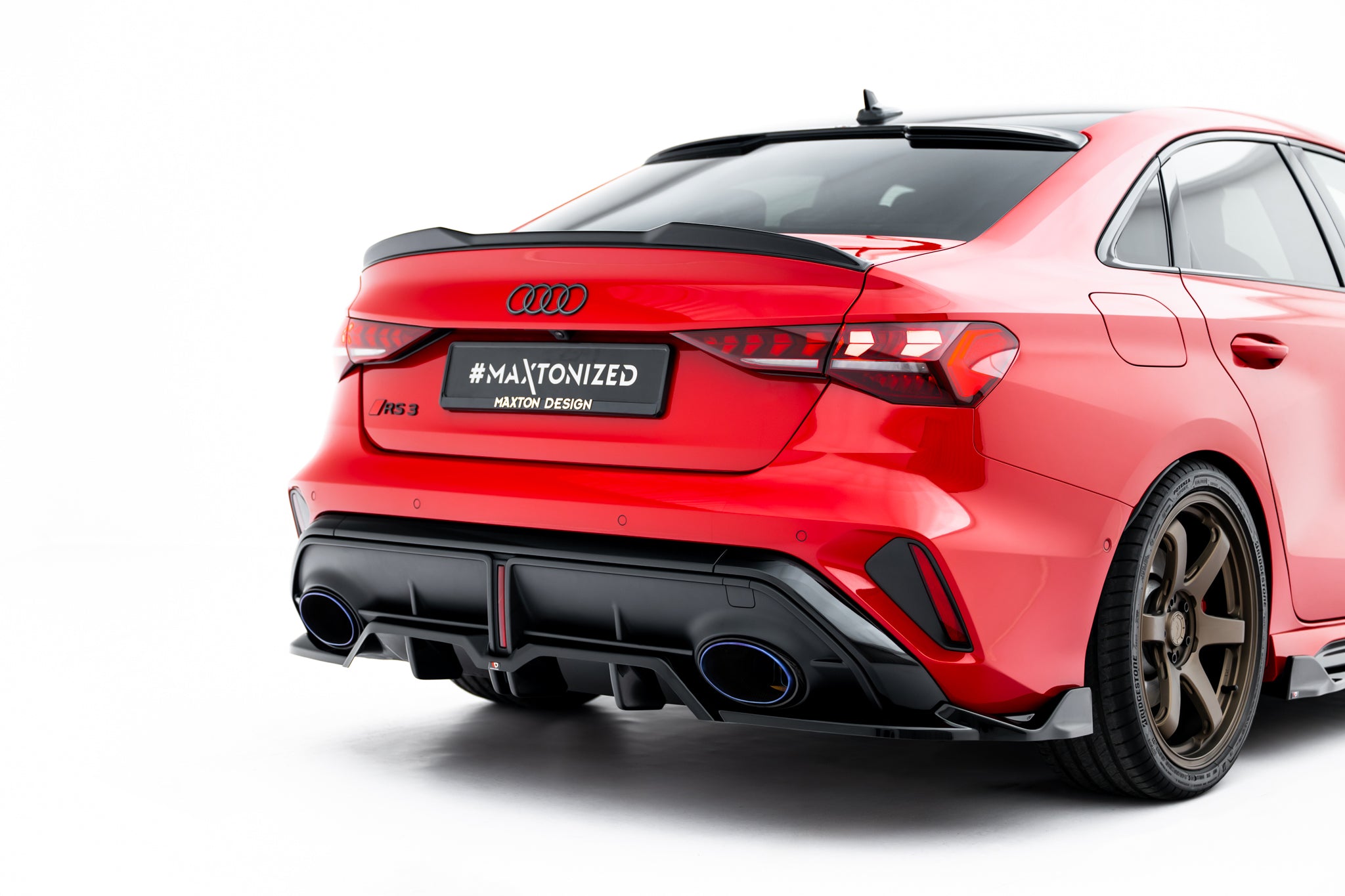 Mittlerer Cup Diffusor V2 DTM Look Heck Ansatz für Audi RS3 Limousine 8Y Facelift
