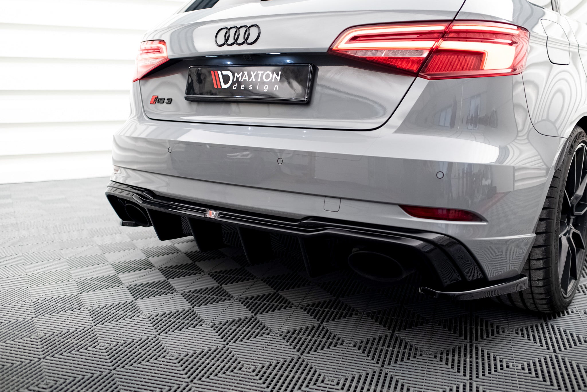 Diffusor V2 Heck Ansatz für Audi RS3 8V Sportback Facelift