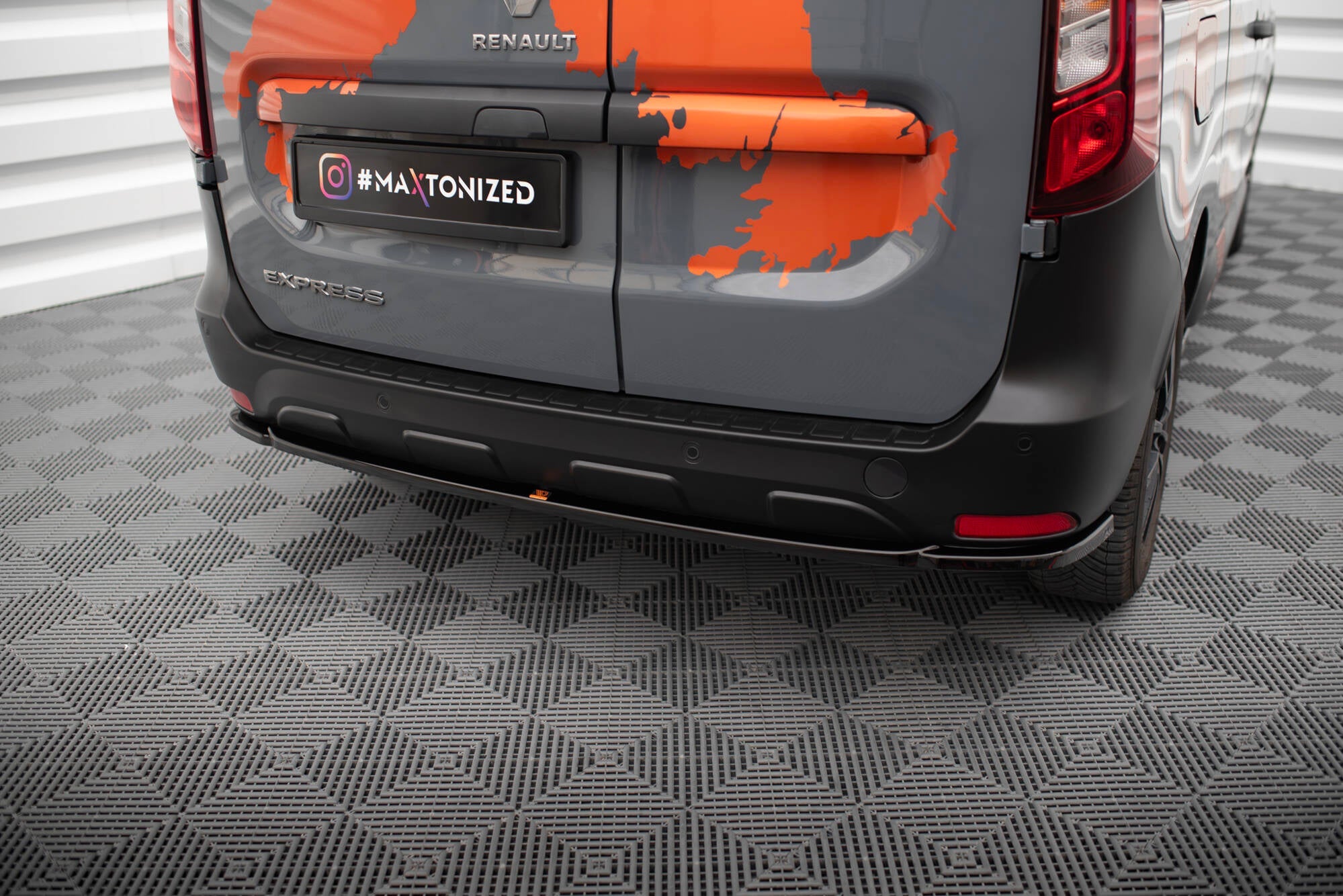 Maxton Design - Diffusor für Renault Express Mk2 - Aerowerk.