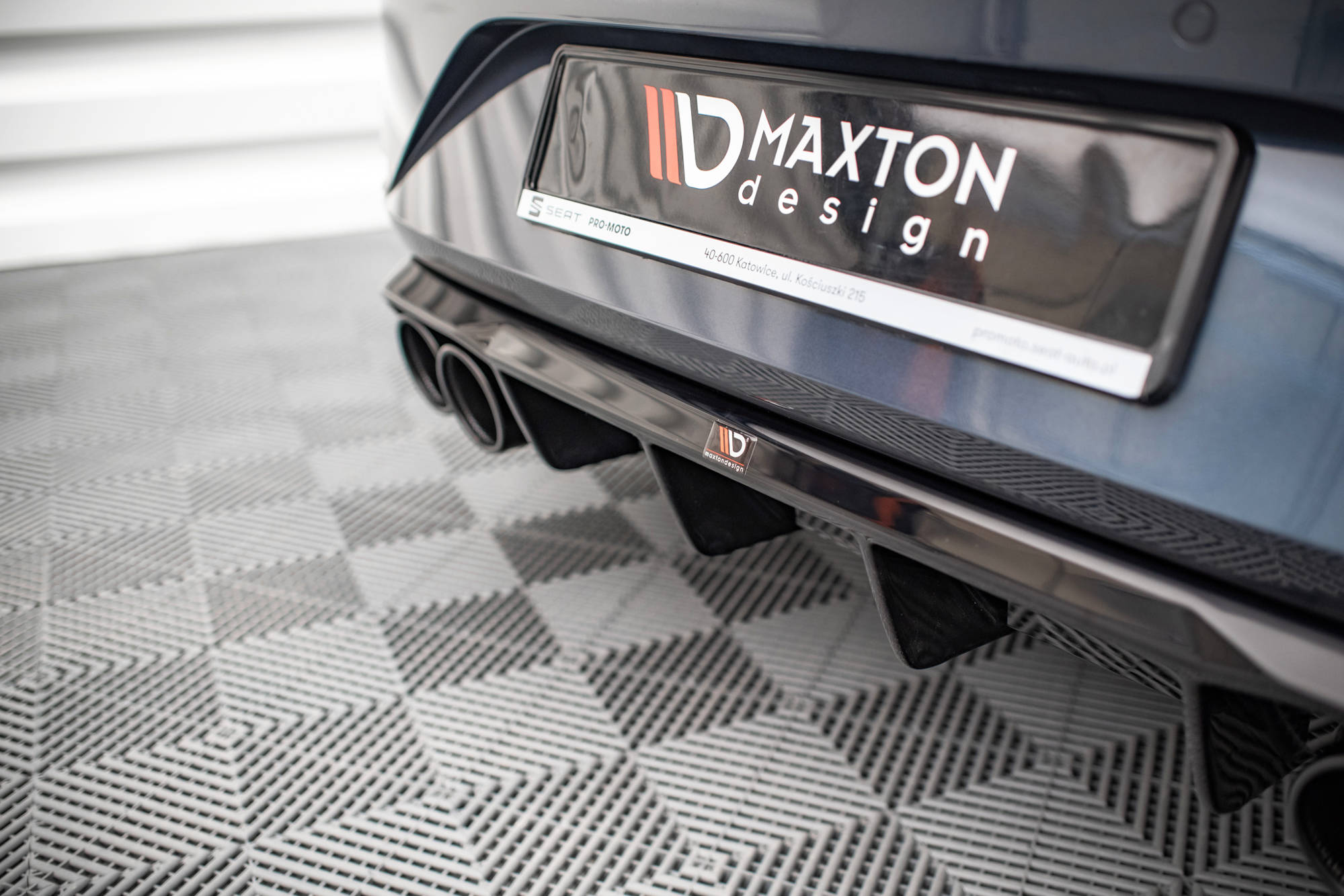 Maxton Design - Diffusor Heck Ansatz für + Endschalldampfer Sportauspuff Attrappe Seat Leon FR Hatchback Mk4 - Aerowerk.