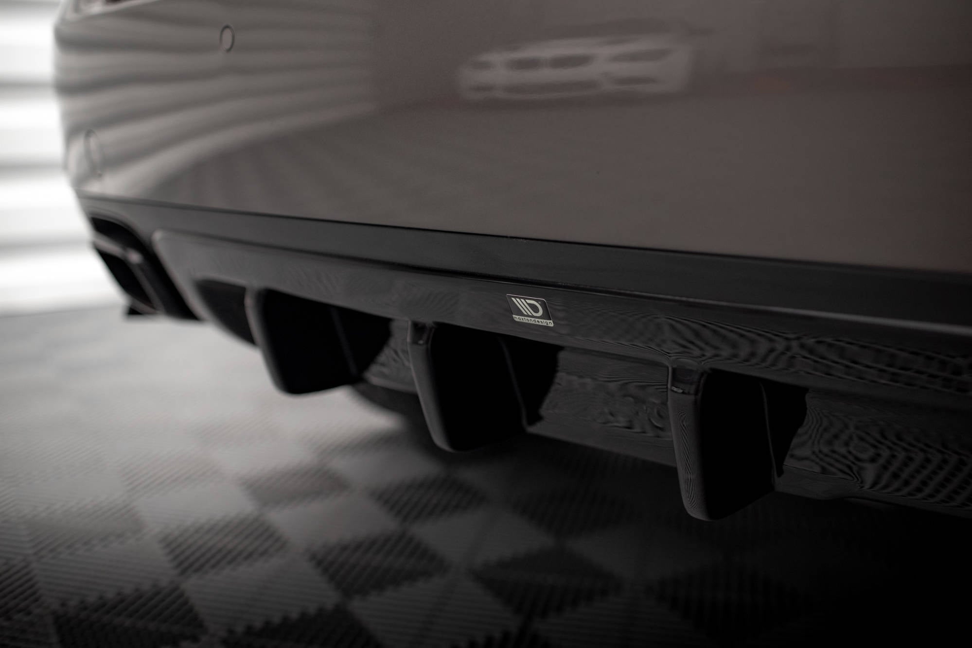 Maxton Design - Diffusor Heck Ansatz für Porsche Cayenne Turbo / Standard Mk2 - Aerowerk.