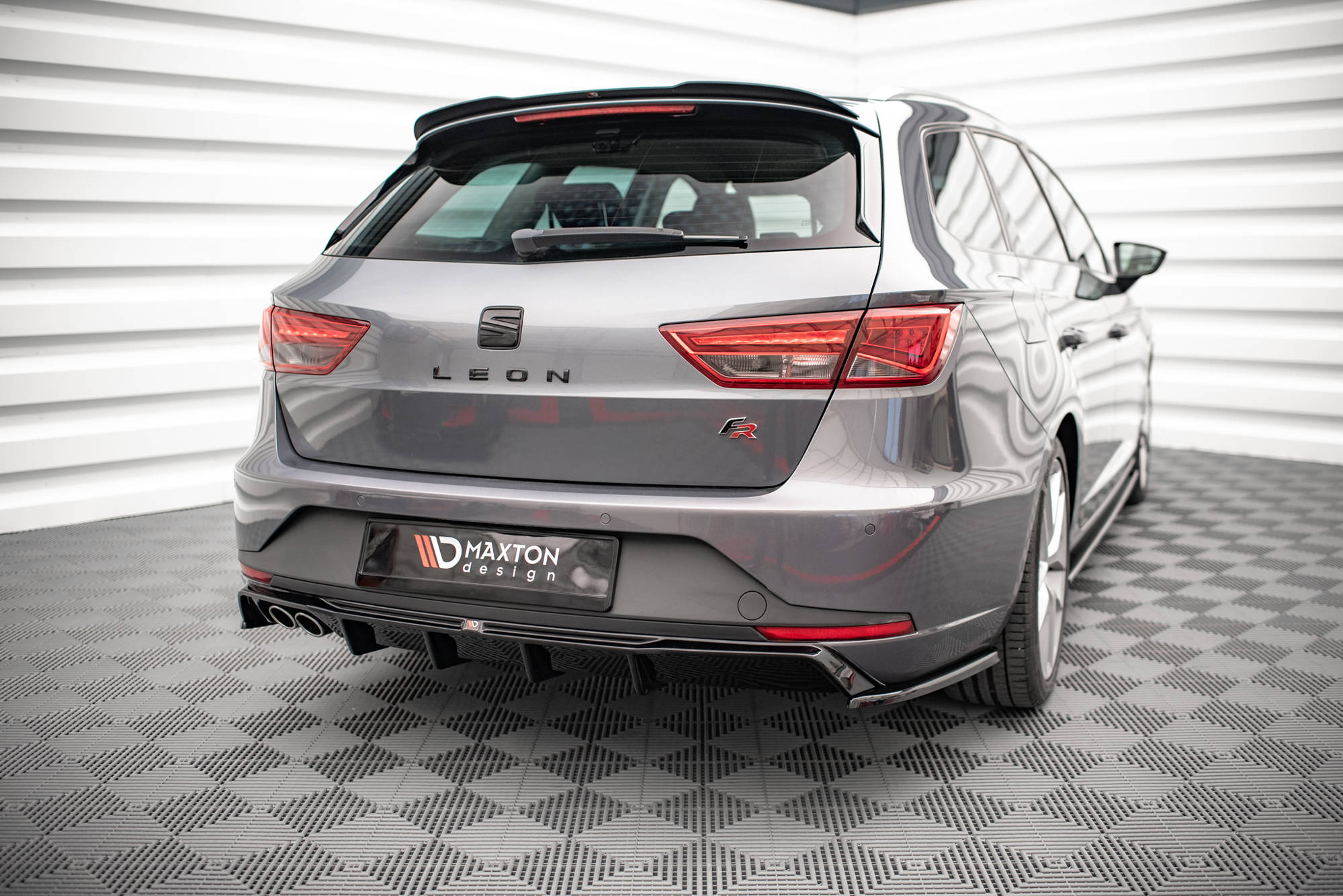 Maxton Design - Diffusor Heck Ansatz für Seat Leon FR Sportstourer Mk3 - Aerowerk.