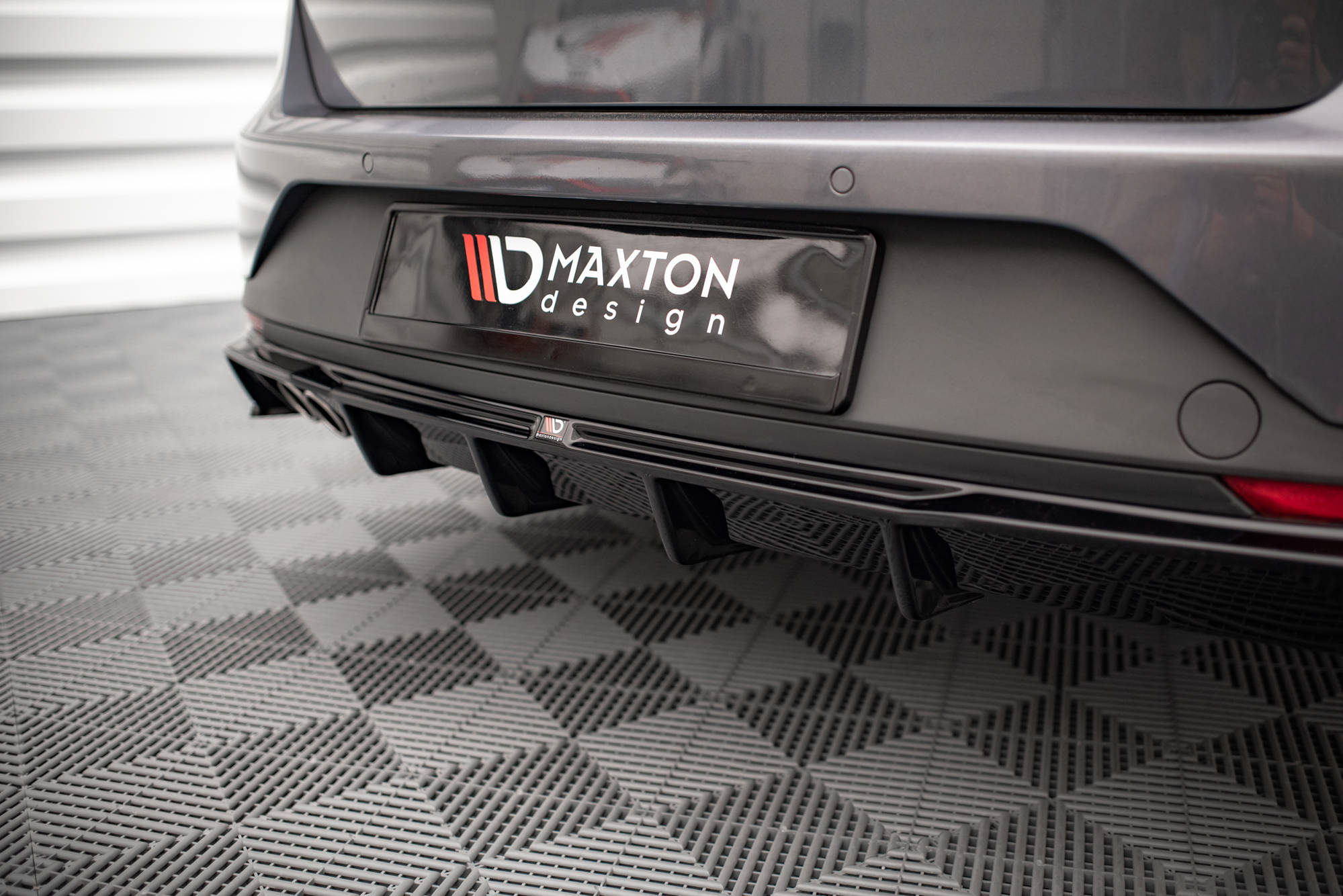 Maxton Design - Diffusor Heck Ansatz für Seat Leon FR Sportstourer Mk3 - Aerowerk.