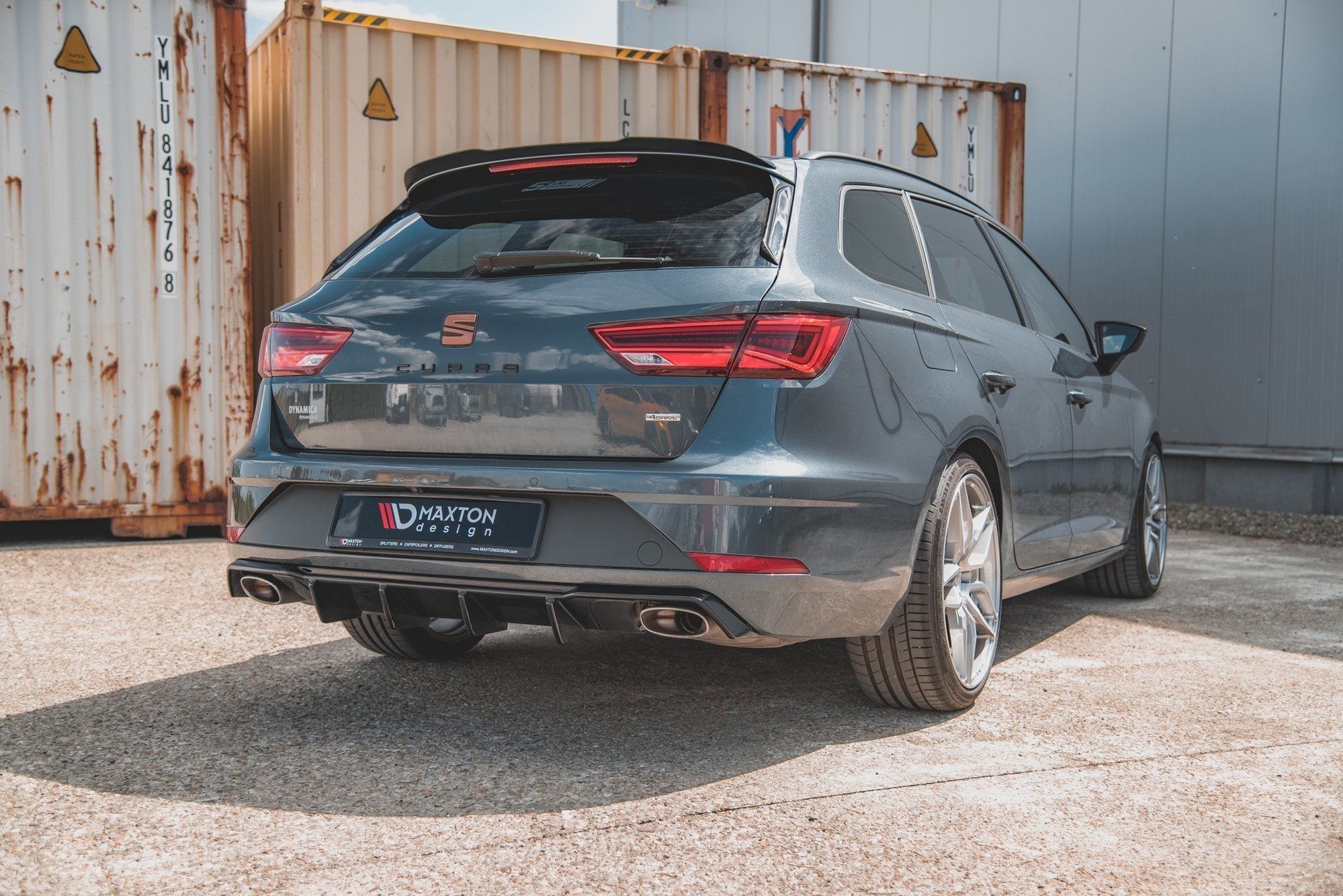 Maxton Design - Diffusor V2 Heck Ansatz für Seat Leon Cupra ST Mk3 FL - Aerowerk.