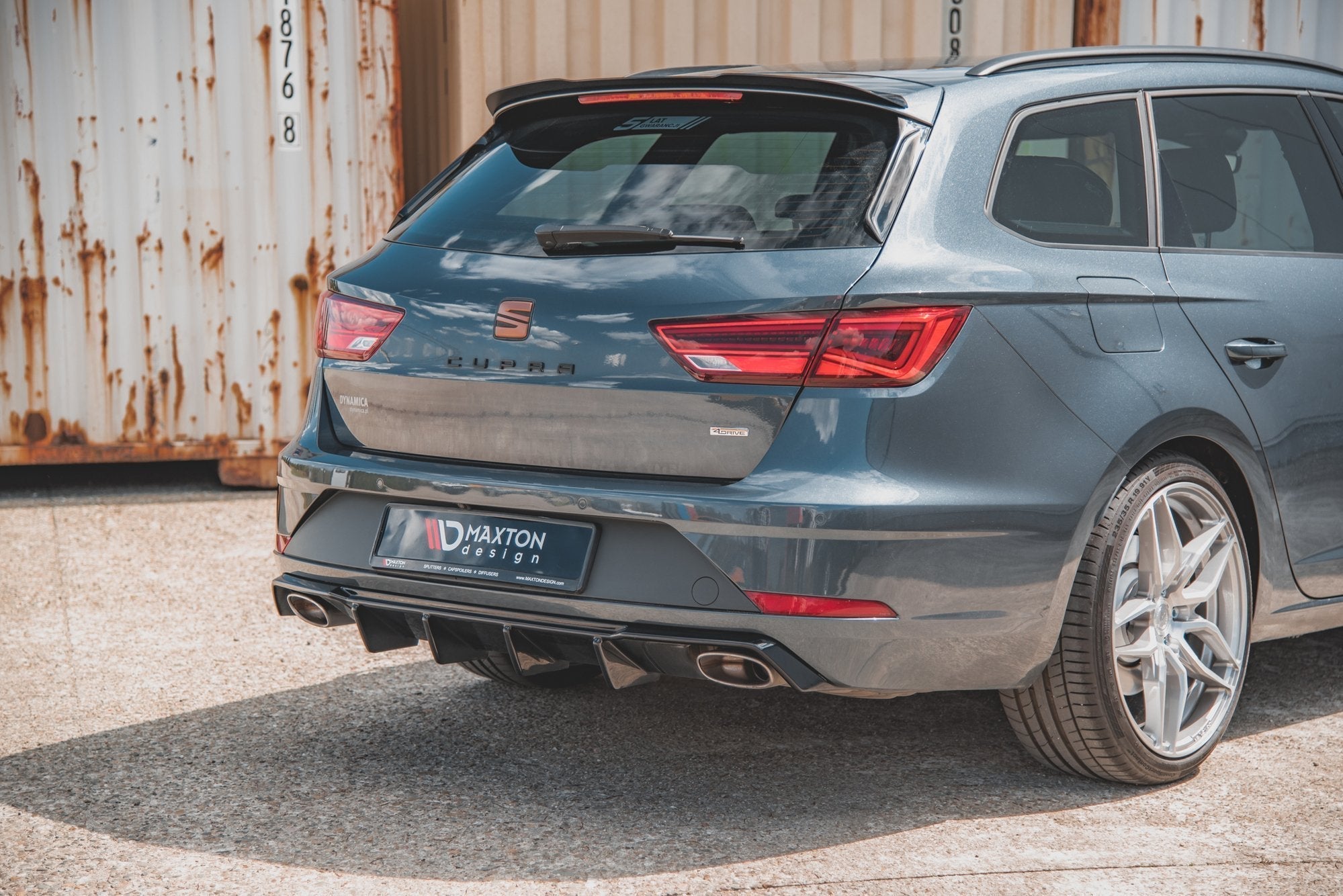 Maxton Design - Diffusor V2 Heck Ansatz für Seat Leon Cupra ST Mk3 FL - Aerowerk.