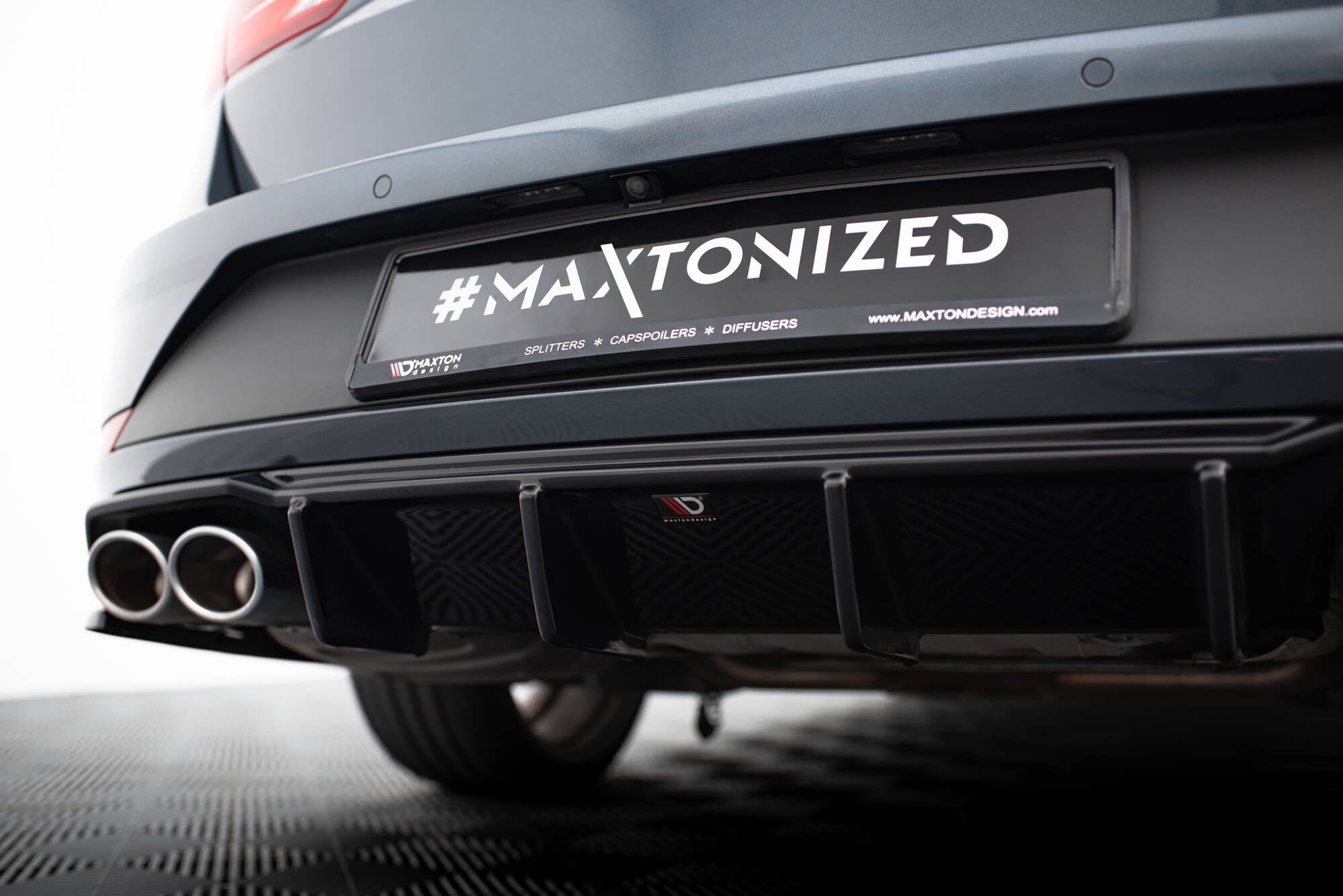 Maxton Design - Diffusor V3 Heck Ansatz für Seat Leon Cupra ST Mk3 FL - Aerowerk.