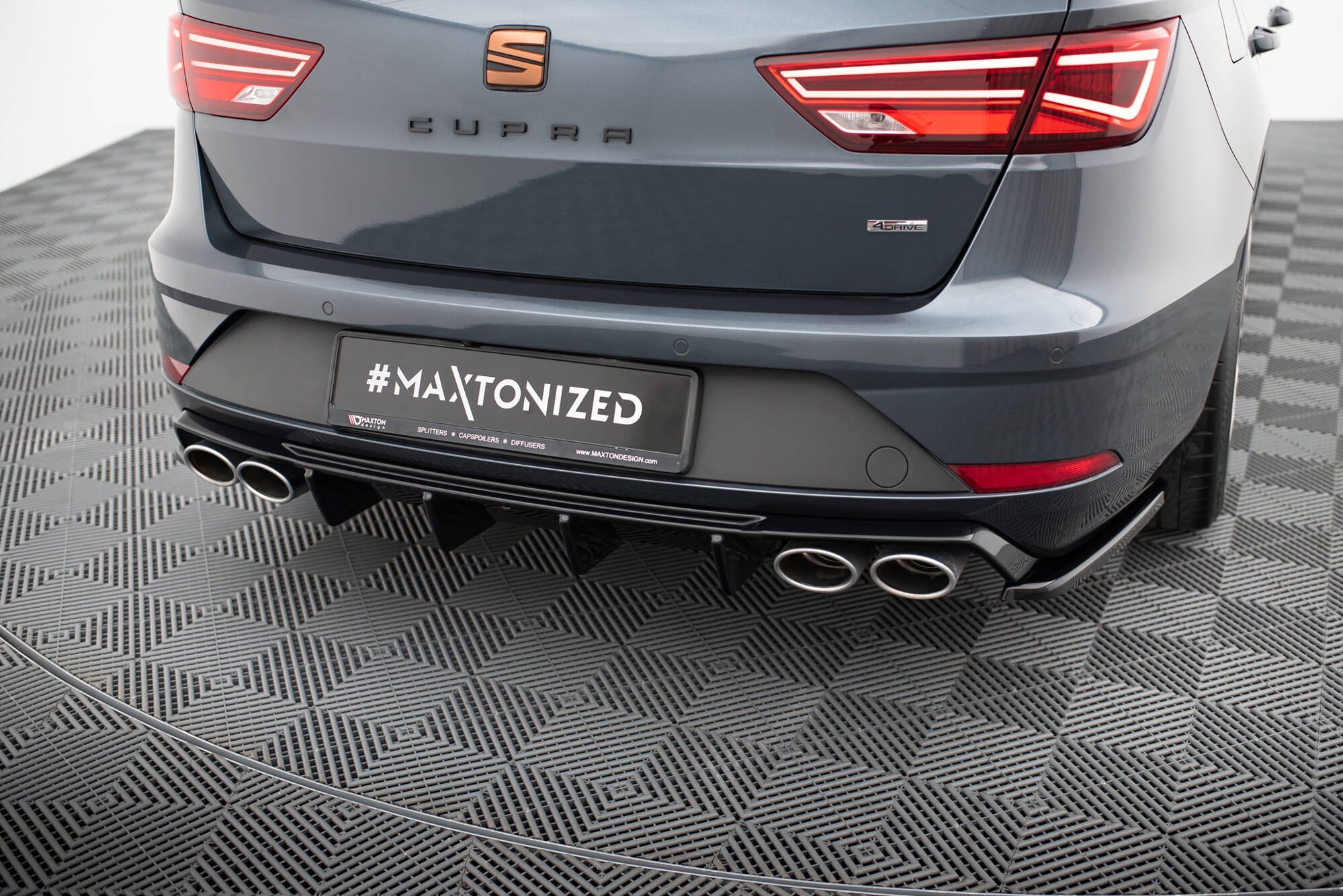 Maxton Design - Diffusor V3 Heck Ansatz für Seat Leon Cupra ST Mk3 FL - Aerowerk.