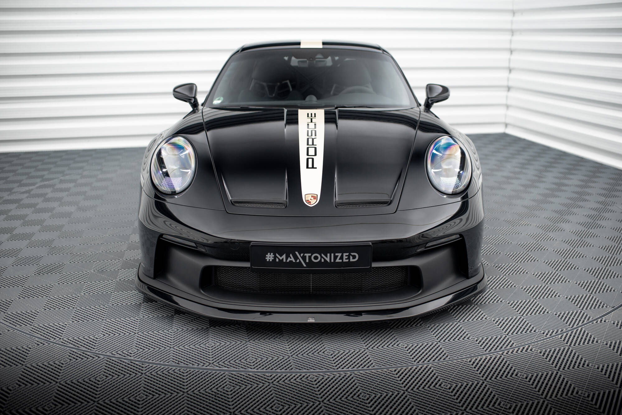 Maxton Design - Frontlippe für Porsche 911 992 GT3 - Aerowerk.
