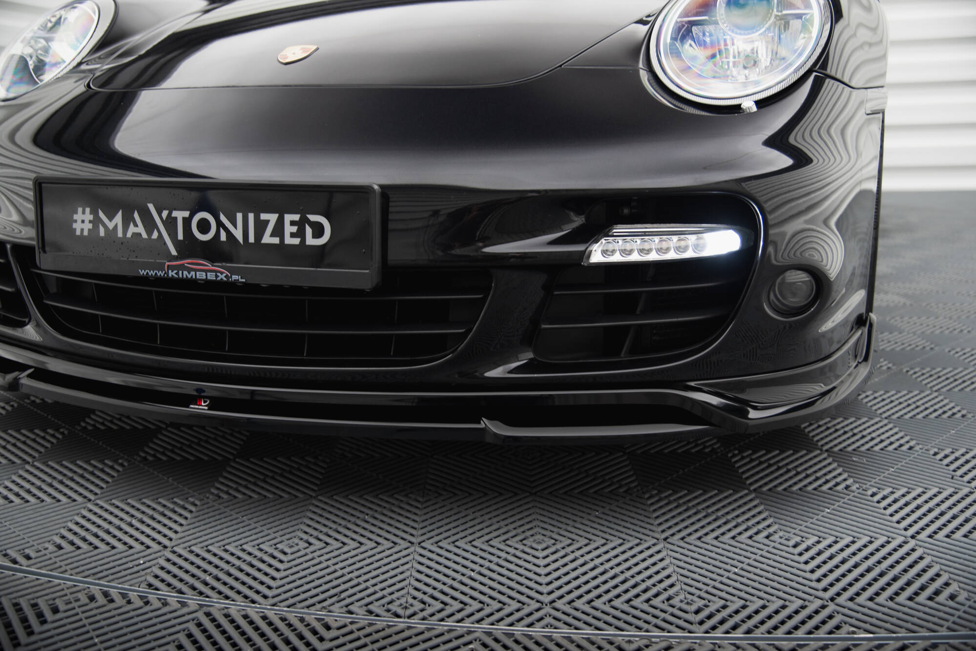 Maxton Design - Frontlippe für Porsche 911 Turbo 997 - Aerowerk.
