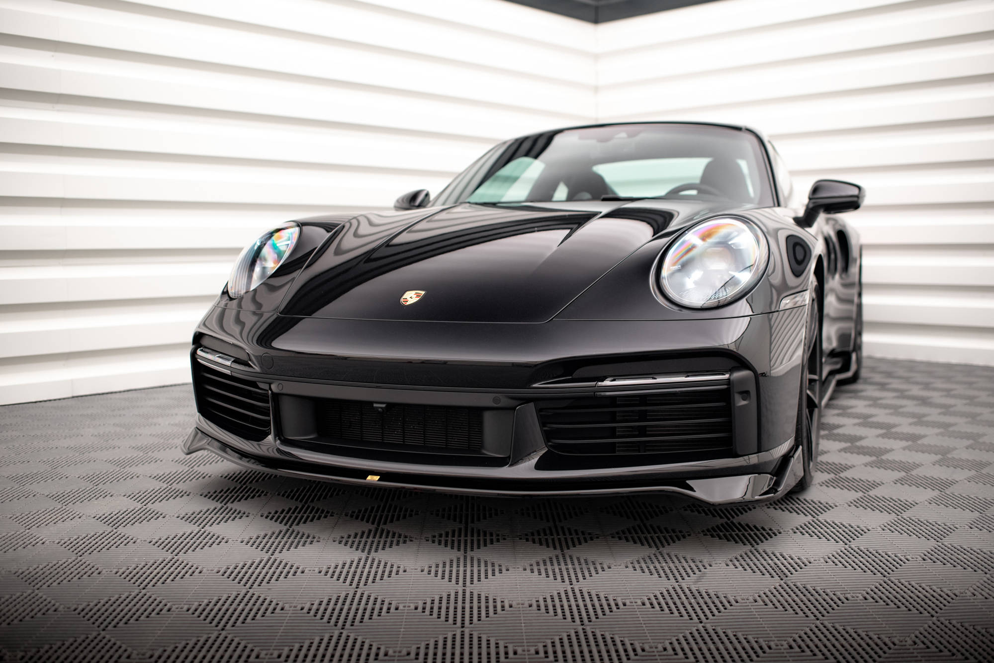 Maxton Design - Frontlippe für Porsche 911 Turbo S 992 - Aerowerk.