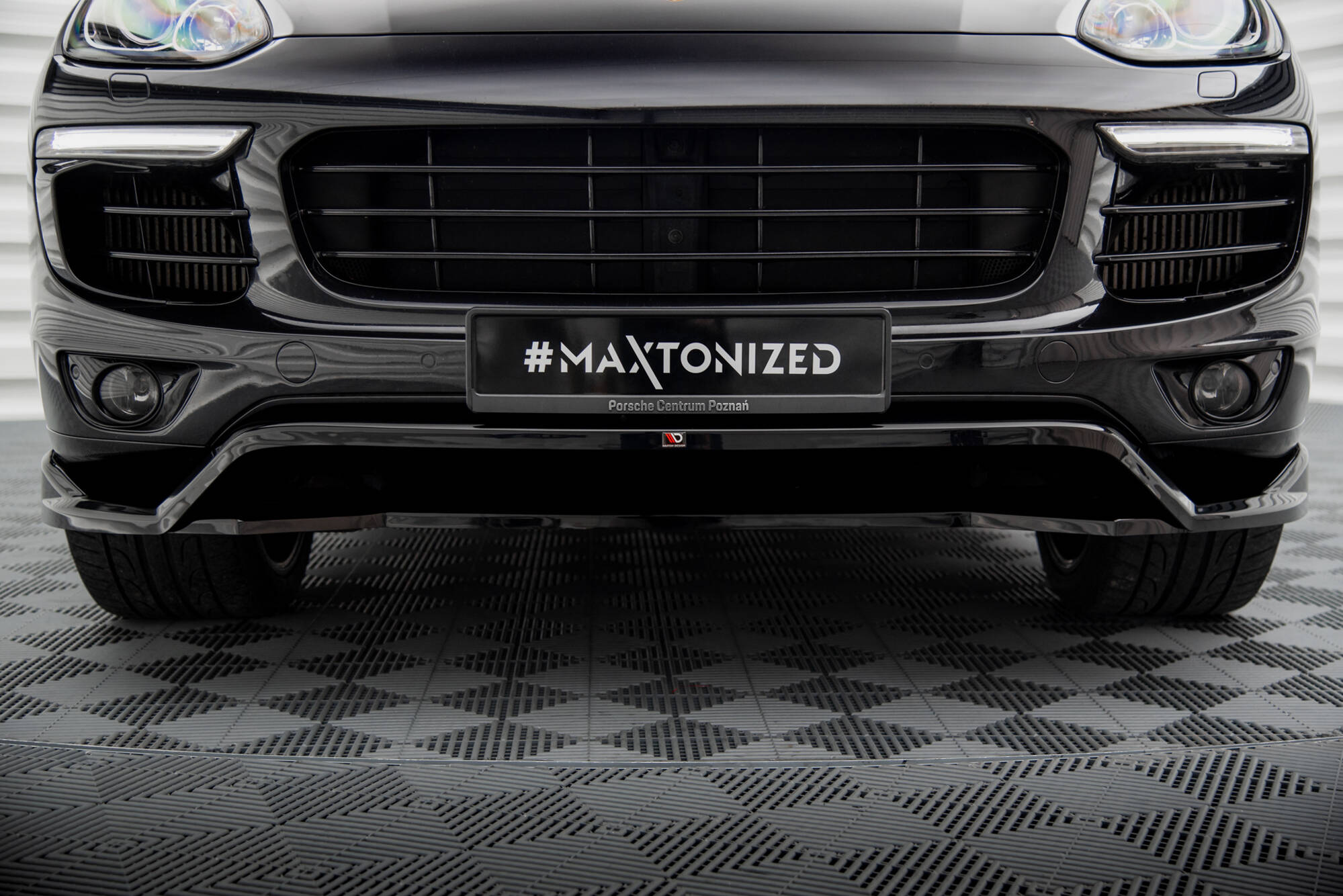 Maxton Design - Frontlippe für Porsche Cayenne Mk2 Facelift - Aerowerk.