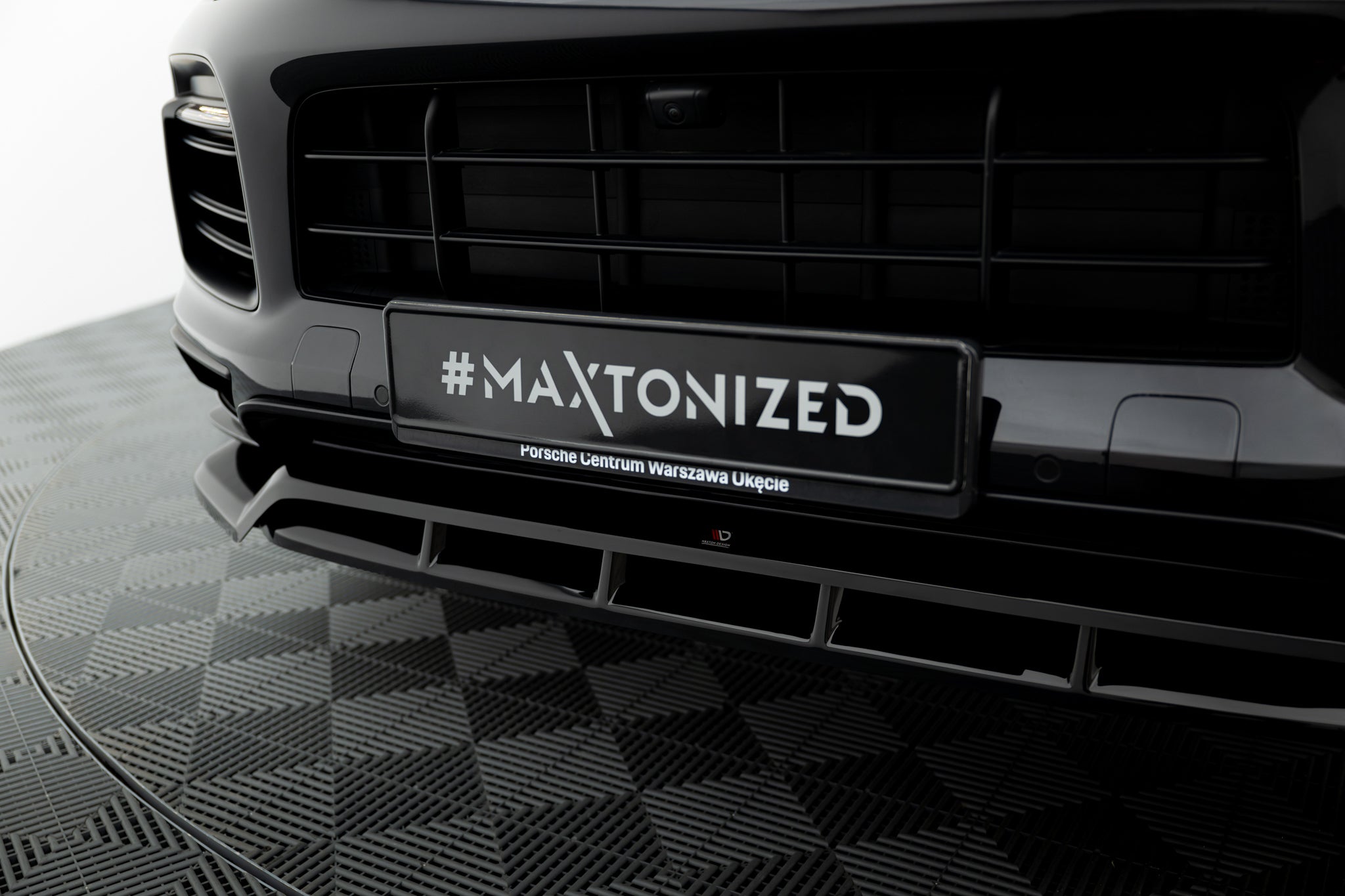 Maxton Design - Frontlippe für Porsche Cayenne Sport Design Mk3 - Aerowerk.