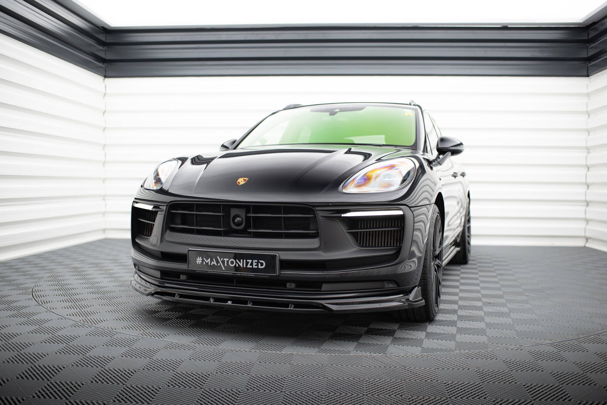 Maxton Design - Frontlippe für Porsche Macan GTS Mk1 Facelift 2 - Aerowerk.