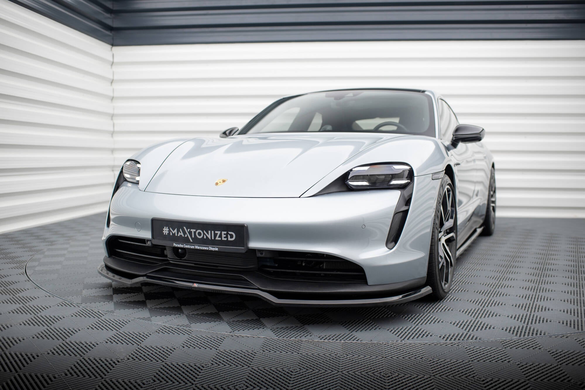 Maxton Design - Frontlippe für Porsche Taycan / Taycan 4 / Taycan 4S / Taycan GTS Mk1 - Aerowerk.