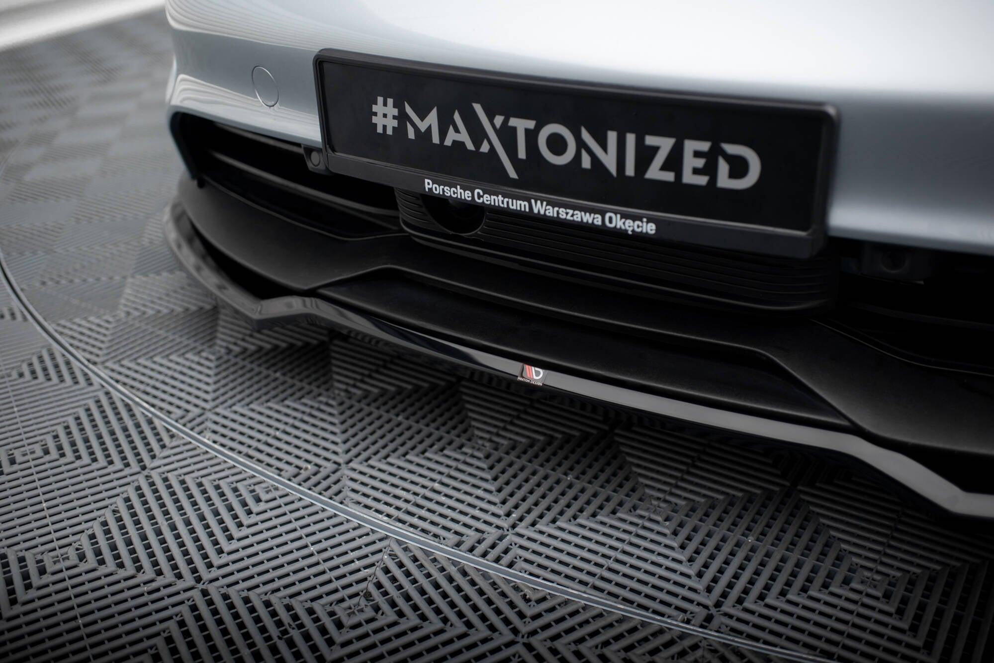 Maxton Design - Frontlippe für Porsche Taycan / Taycan 4 / Taycan 4S / Taycan GTS Mk1 - Aerowerk.