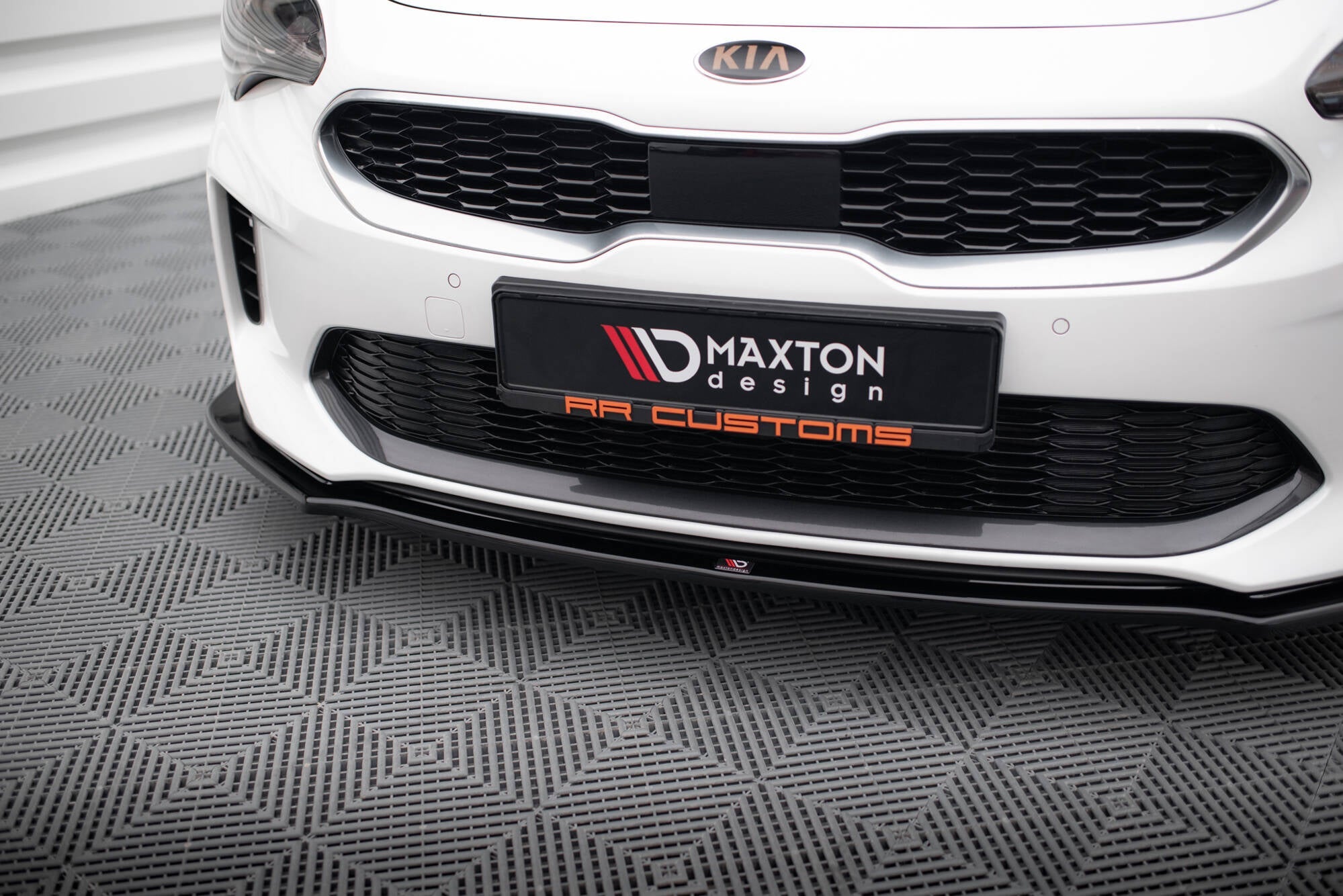 Maxton Design - Frontlippe V1 für Kia Stinger GT / GT - Line / Standard Mk1 - Aerowerk.