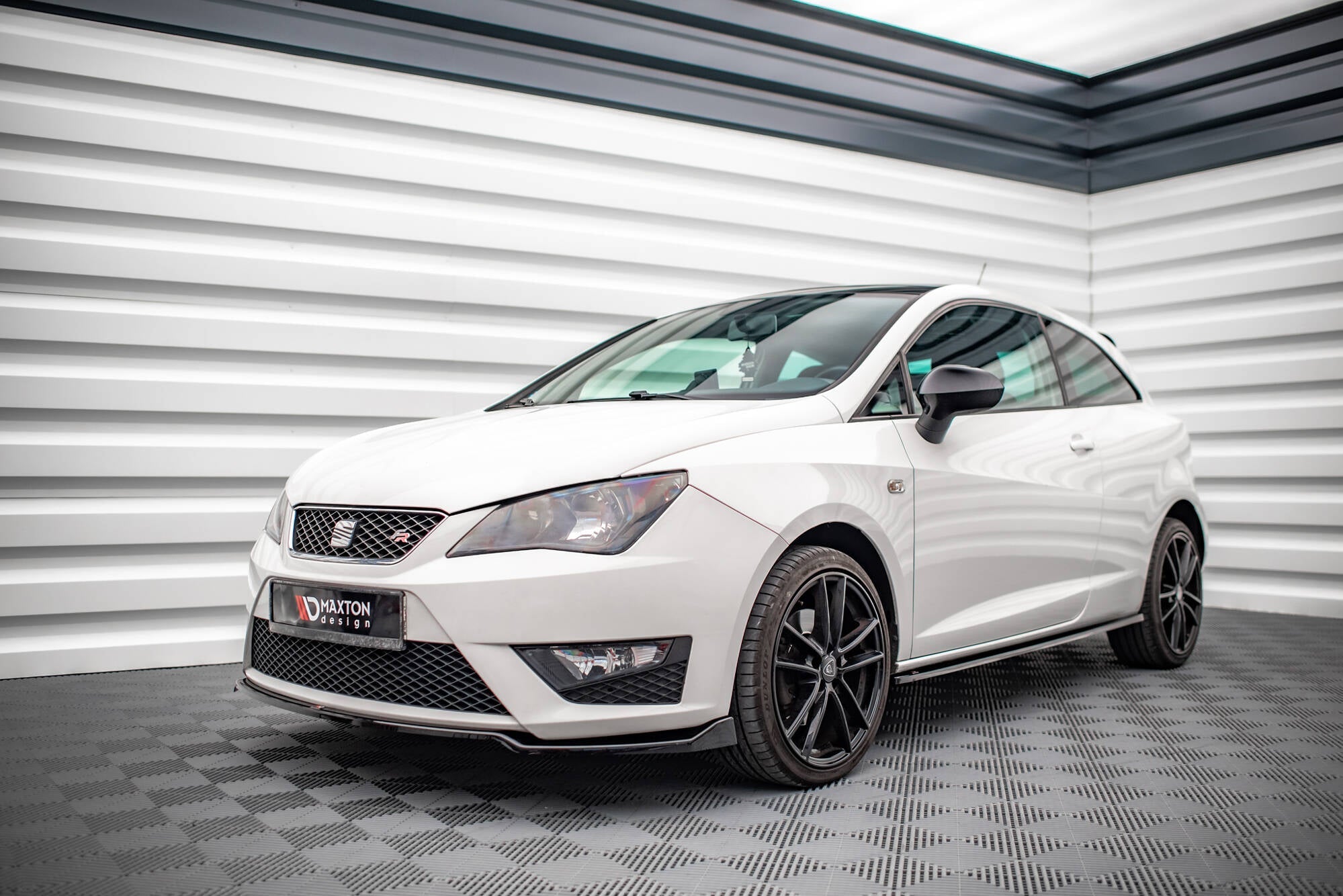 Maxton Design - Frontlippe V1 für Seat Ibiza FR SC Mk4 Facelift - Aerowerk.