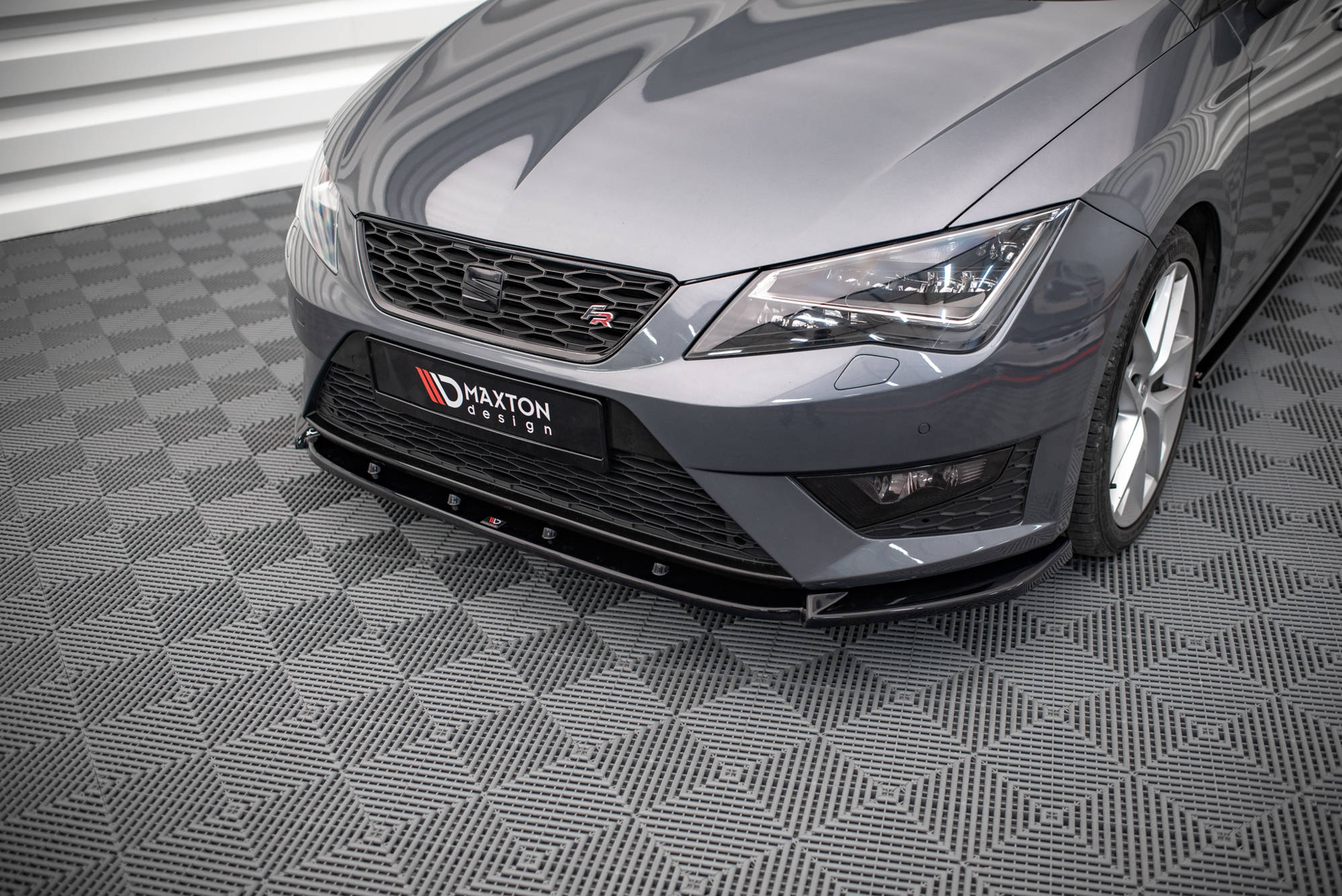 Maxton Design - Frontlippe V1 für Seat Leon FR / Cupra Mk3 - Aerowerk.