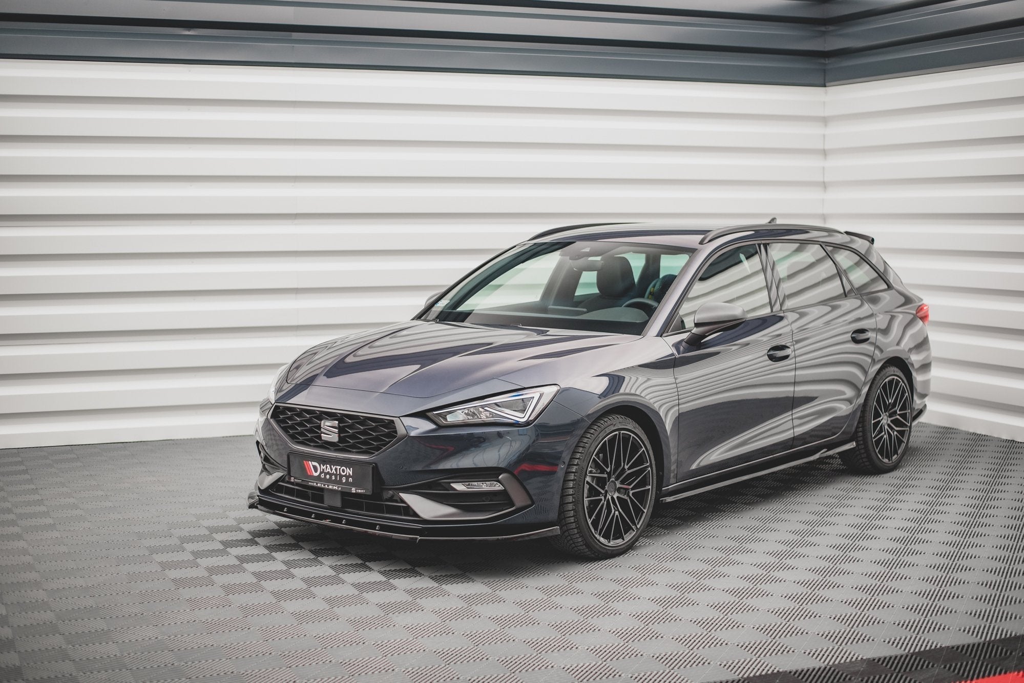 Maxton Design - Frontlippe V1 für Seat Leon FR Mk4 - Aerowerk.