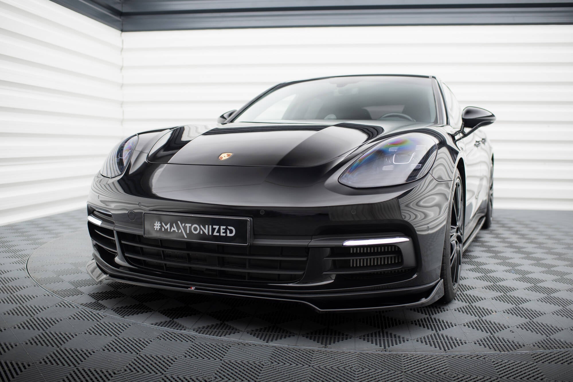 Maxton Design - Frontlippe V2 für Porsche Panamera E - Hybrid / Panamera 4S 971 - Aerowerk.