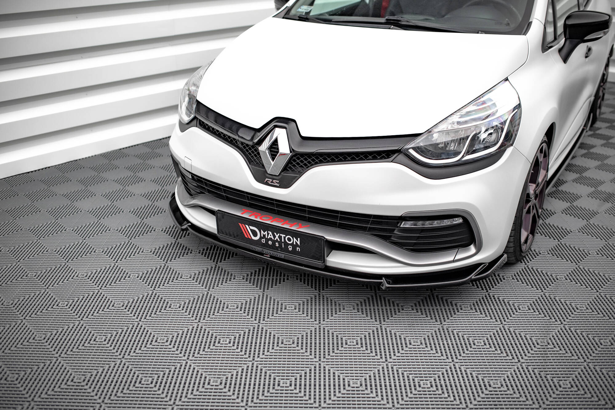 Maxton Design - Frontlippe V2 für Renault Clio RS Mk4 - Aerowerk.
