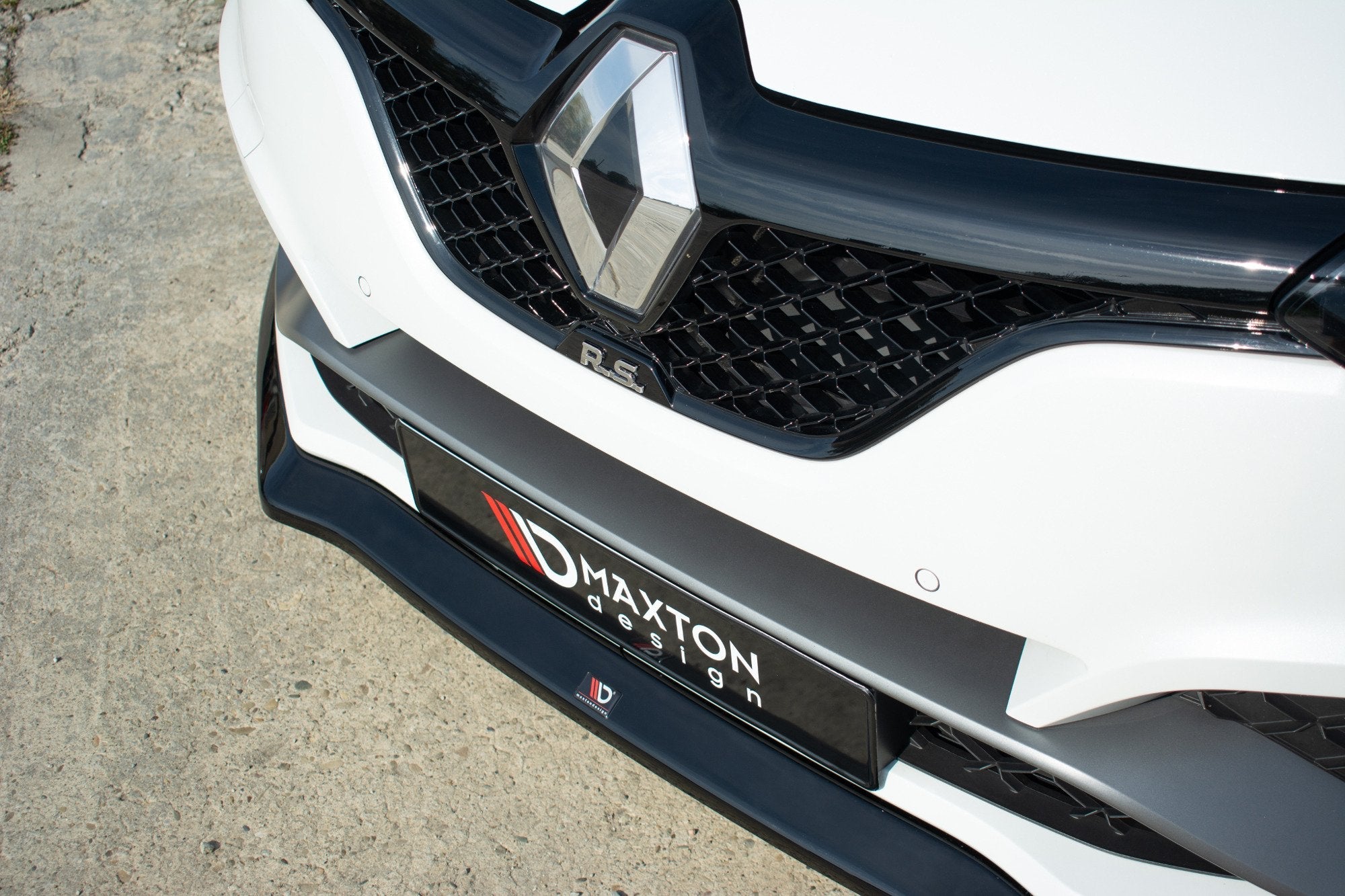 Maxton Design - Frontlippe V2 für Renault Megane IV RS - Aerowerk.